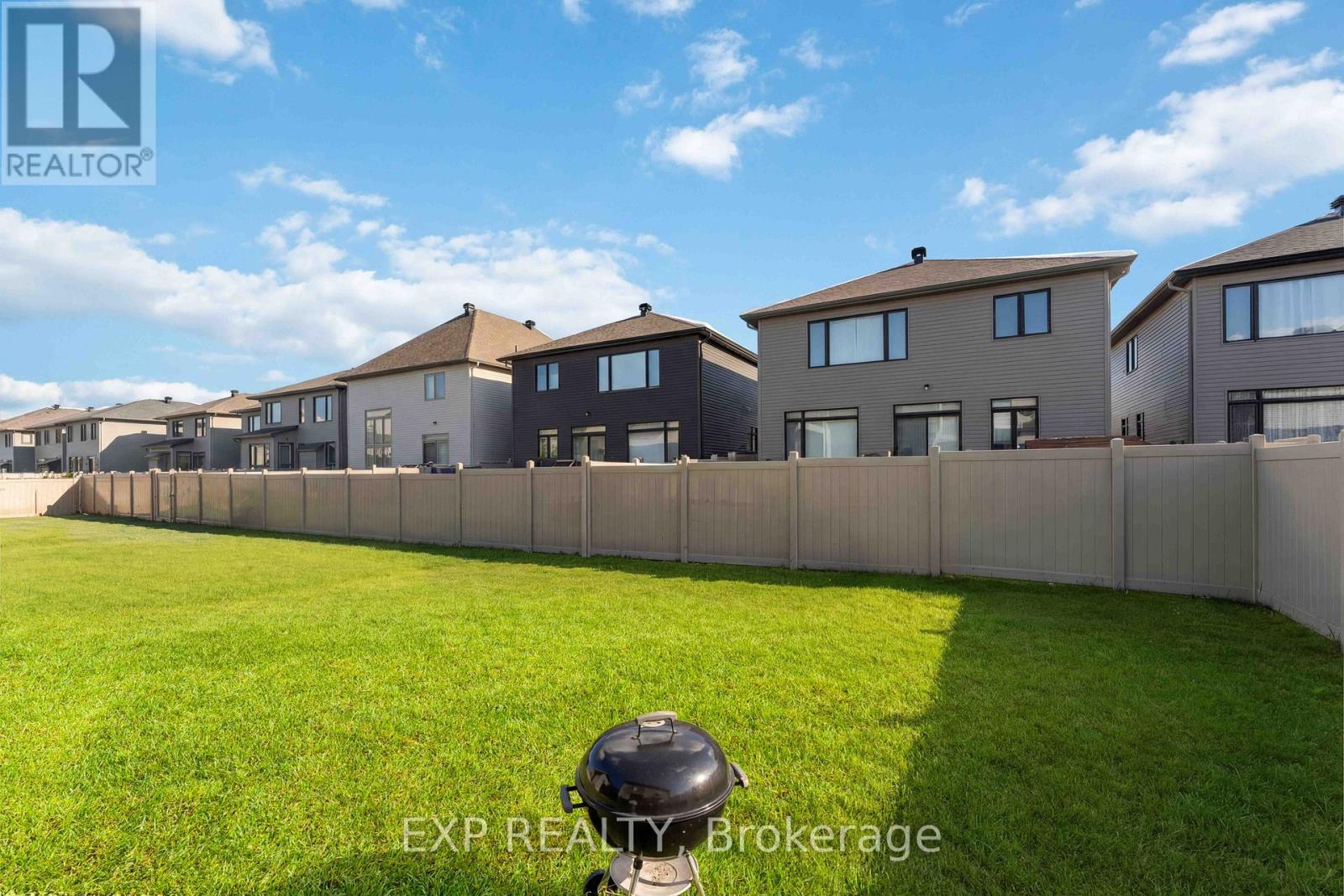 838 Clapham Terrace, Ottawa, Ontario  K2S 2N8 - Photo 50 - X12743526
