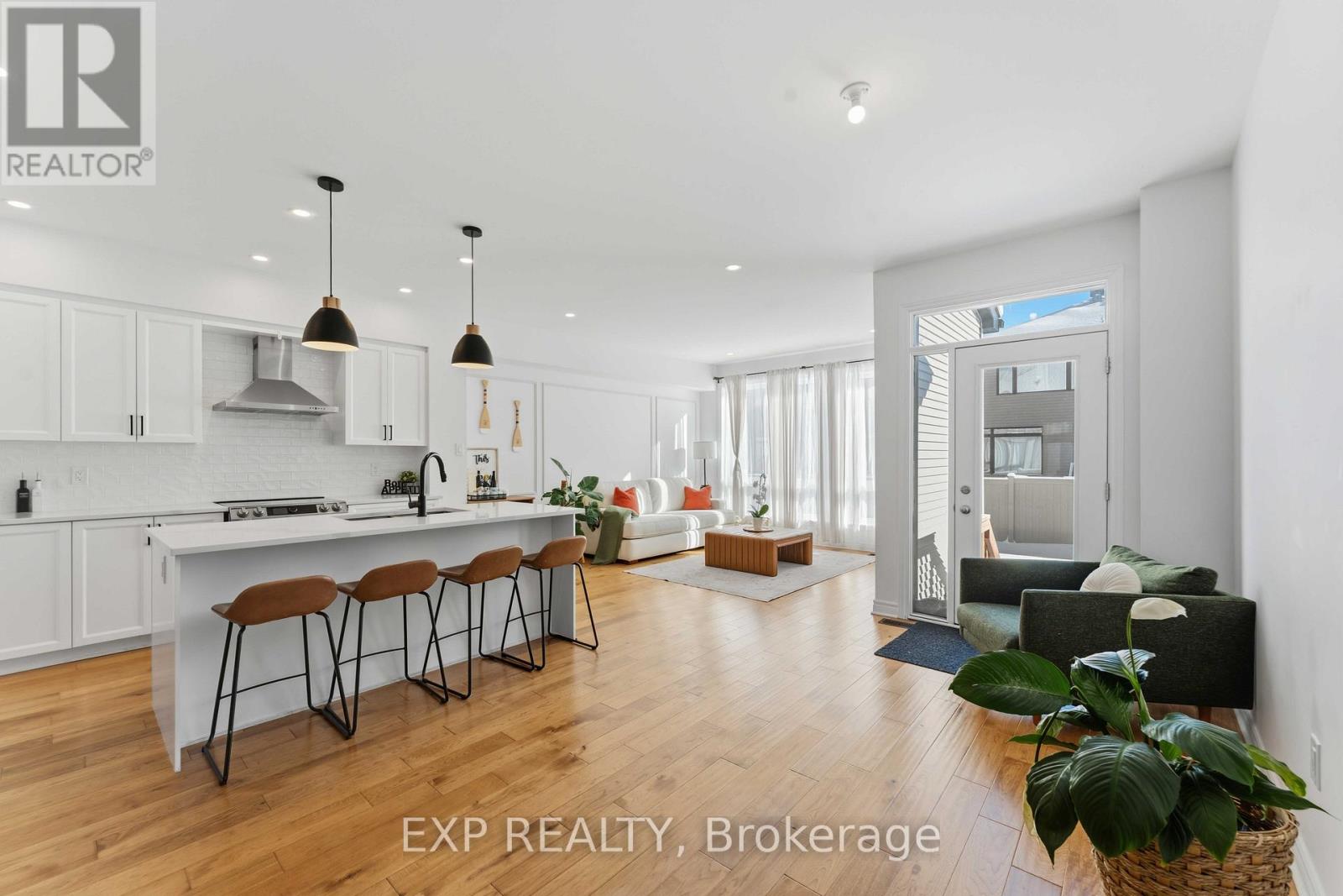 838 Clapham Terrace, Ottawa, Ontario  K2S 2N8 - Photo 8 - X12743526