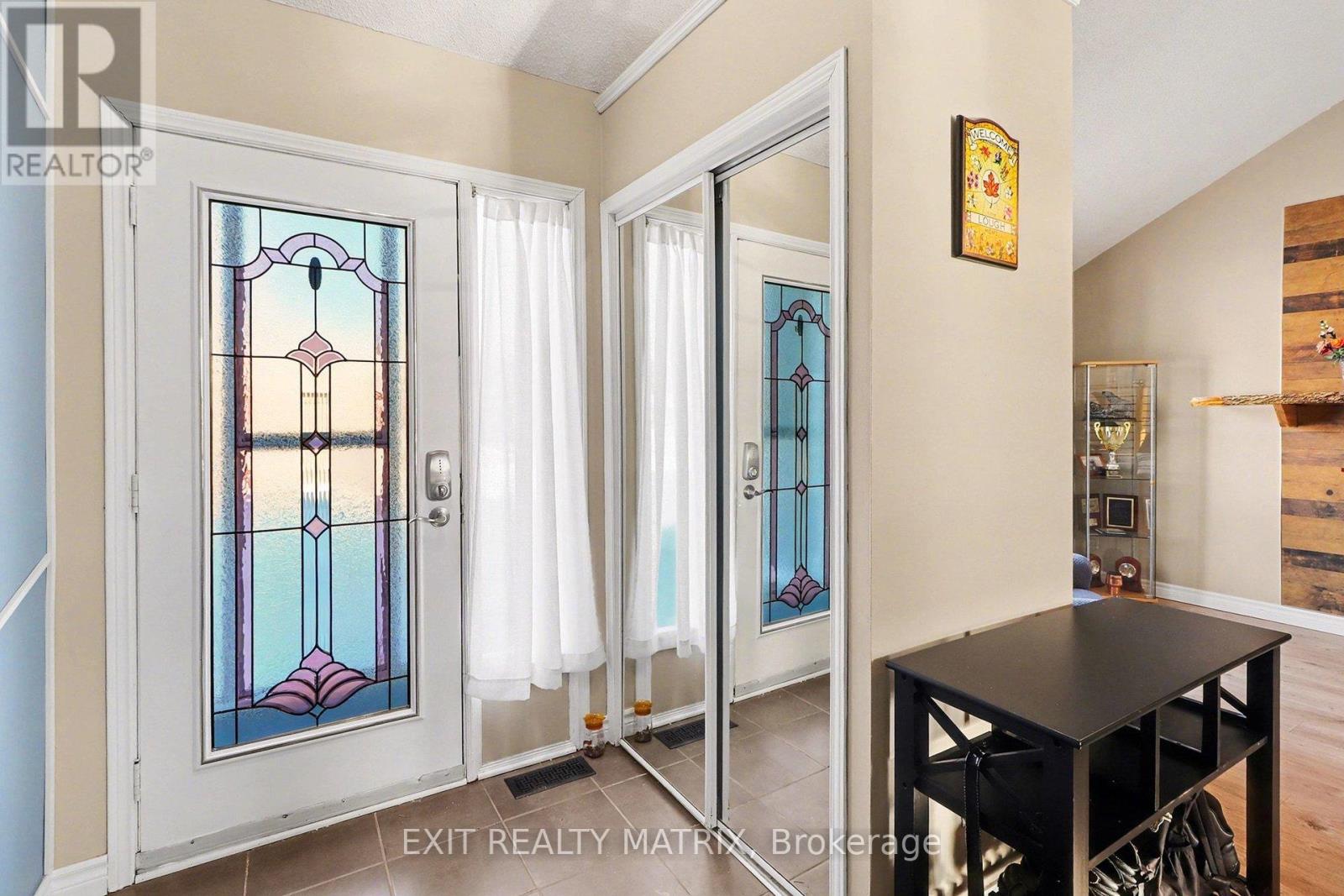 51 Marcel Street E, Russell, Ontario  K0A 1W0 - Photo 3 - X12953756