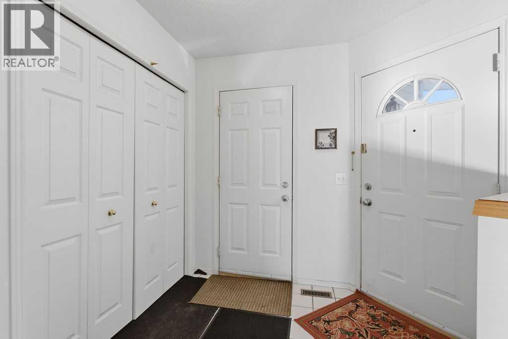 603 Citadel Terrace NW, Calgary, Alberta  T3G 3X3 - Photo 3 - A2281330
