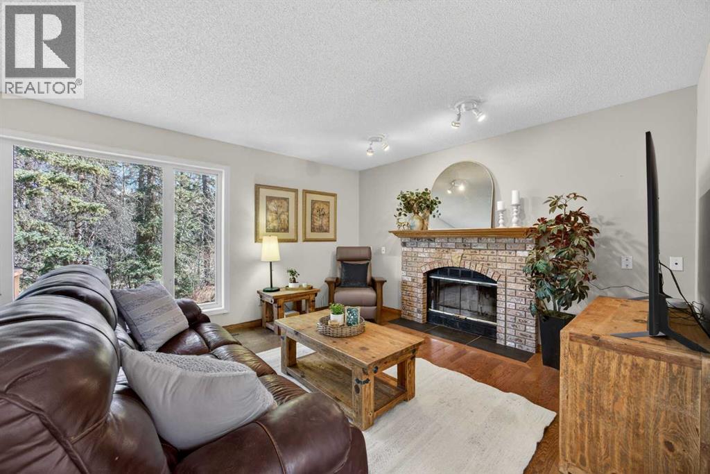 12 Manyhorses Rise, Rural Rocky View County, Alberta  T3Z 1A1 - Photo 5 - A2295111