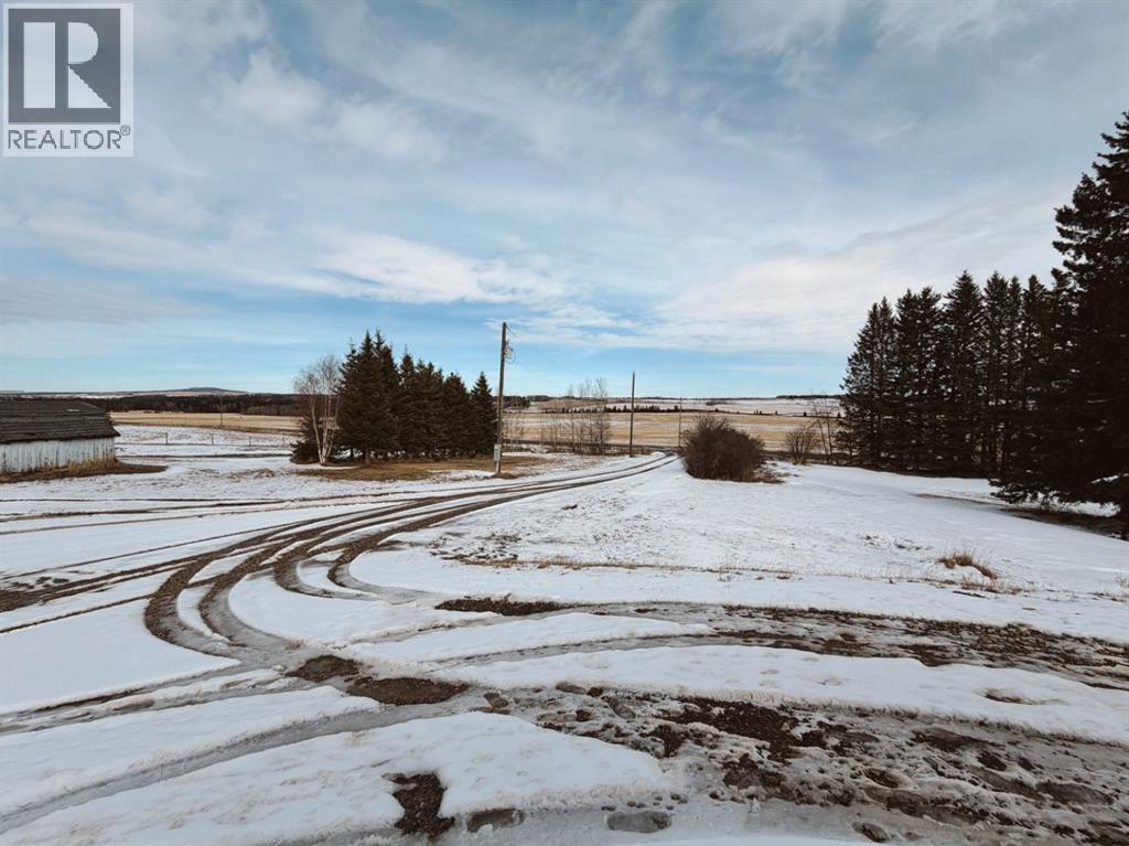 32422 Range Road 44, Rural Mountain View County, Alberta  T0M 1X0 - Photo 5 - A2299031
