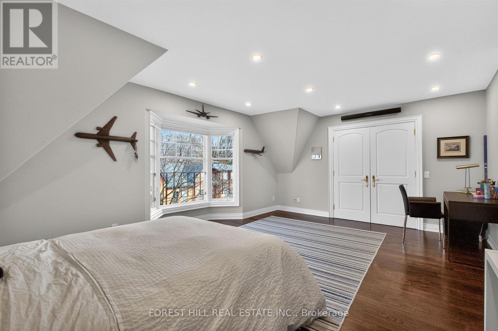 29 WEBSTER AVENUE Toronto (Annex), ON M5R 1N6