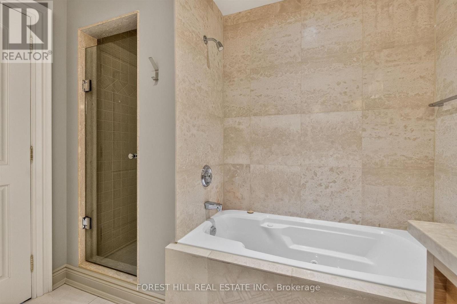 29 WEBSTER AVENUE Toronto (Annex), ON M5R 1N6