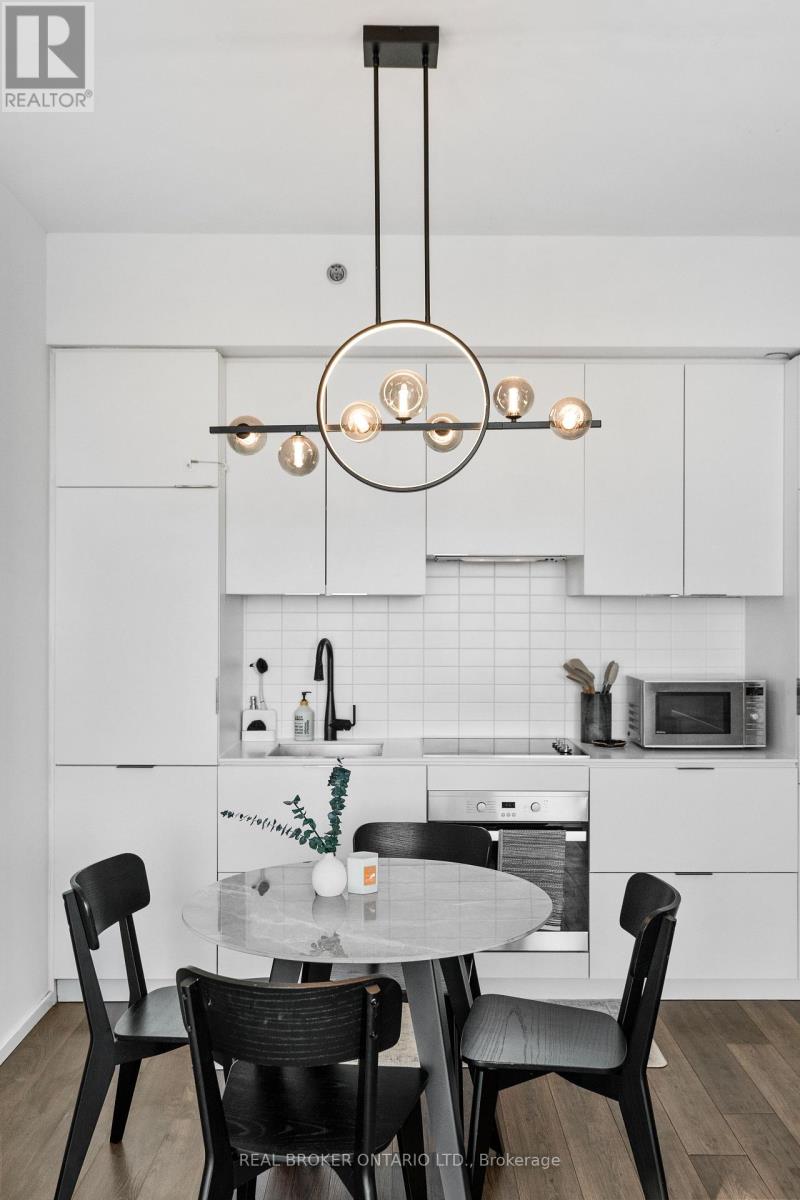 4406 - 5 St Joseph Street, Toronto, Ontario  M4Y 1J6 - Photo 10 - C12960058