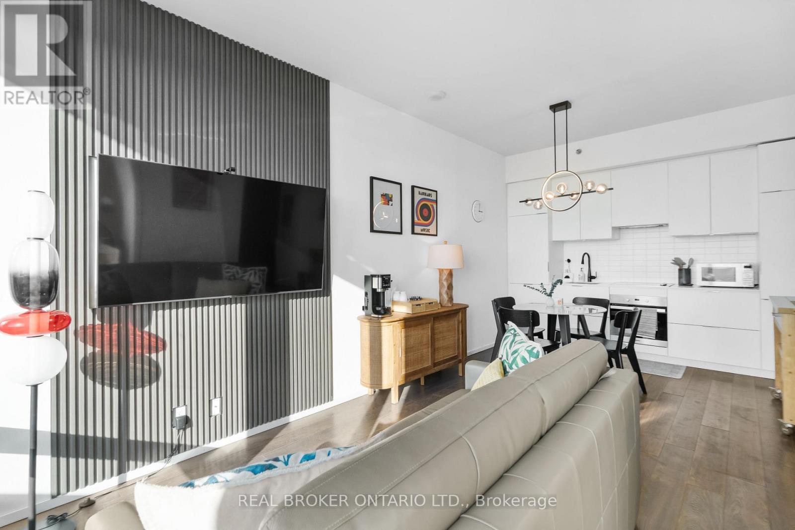 4406 - 5 St Joseph Street, Toronto, Ontario  M4Y 1J6 - Photo 16 - C12960058