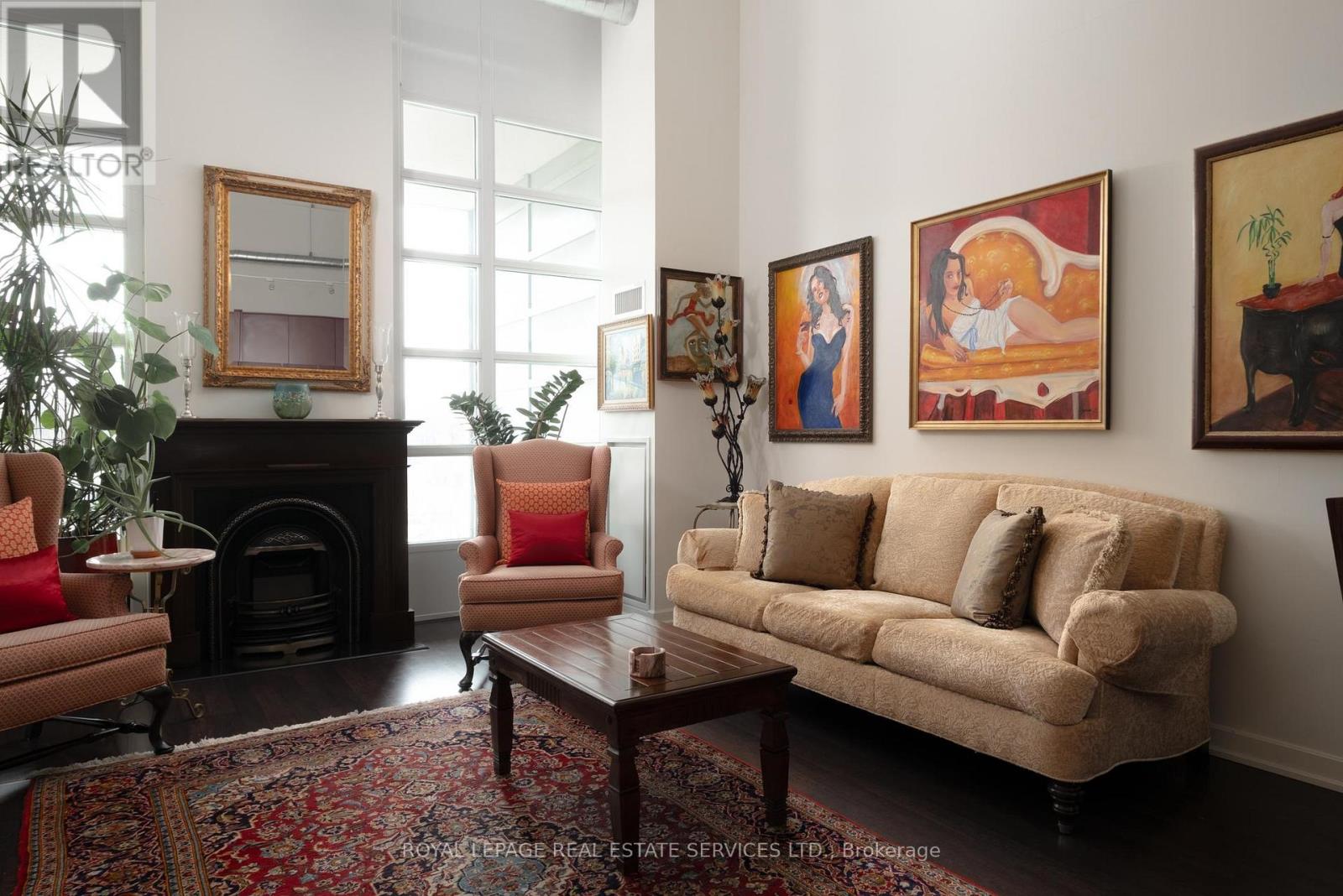 243 - 380 Macpherson Avenue, Toronto, Ontario  M4V 3E3 - Photo 2 - C12960230