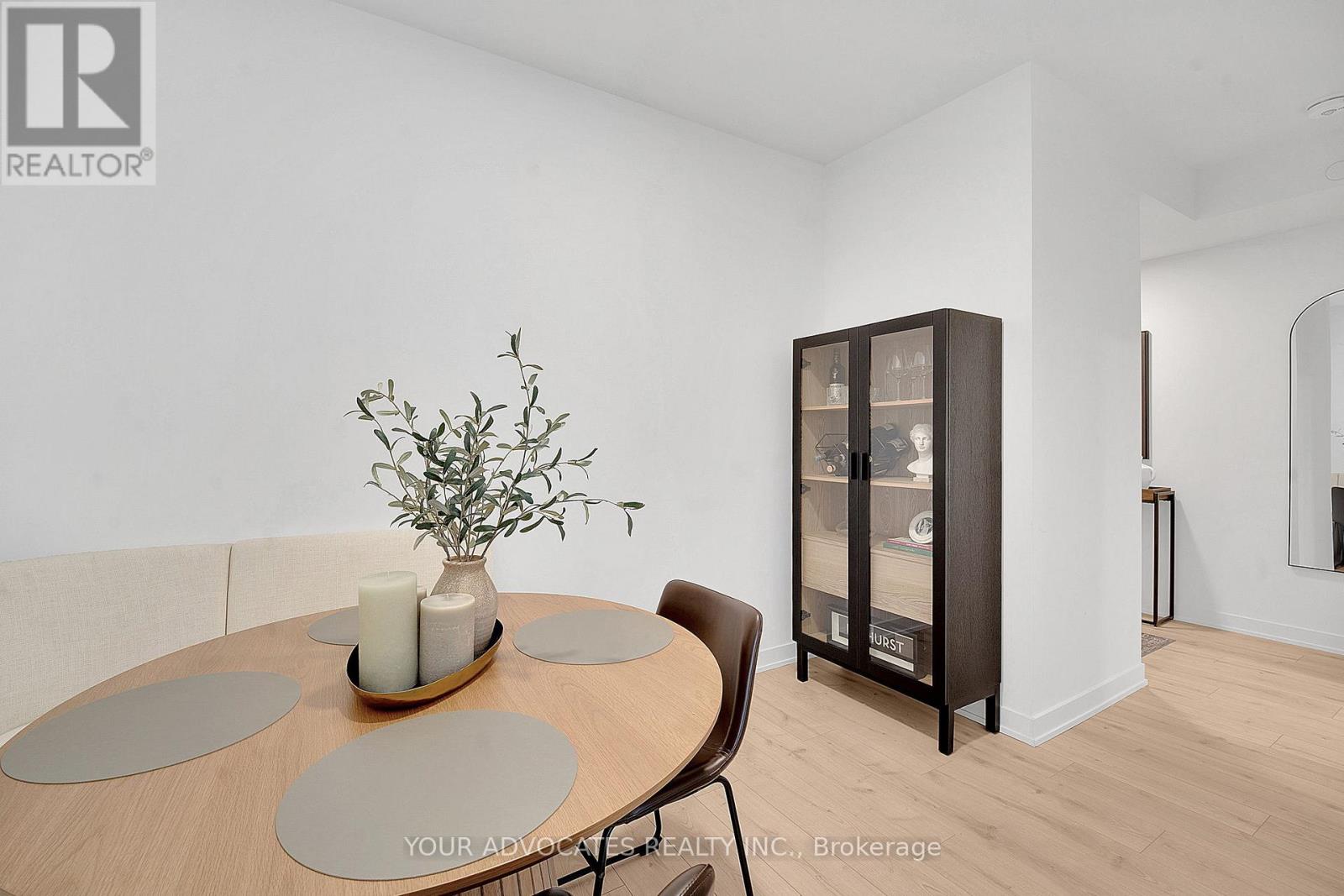 902 - 9 Tecumseth Street, Toronto, Ontario  M5G 3V4 - Photo 9 - C12960264