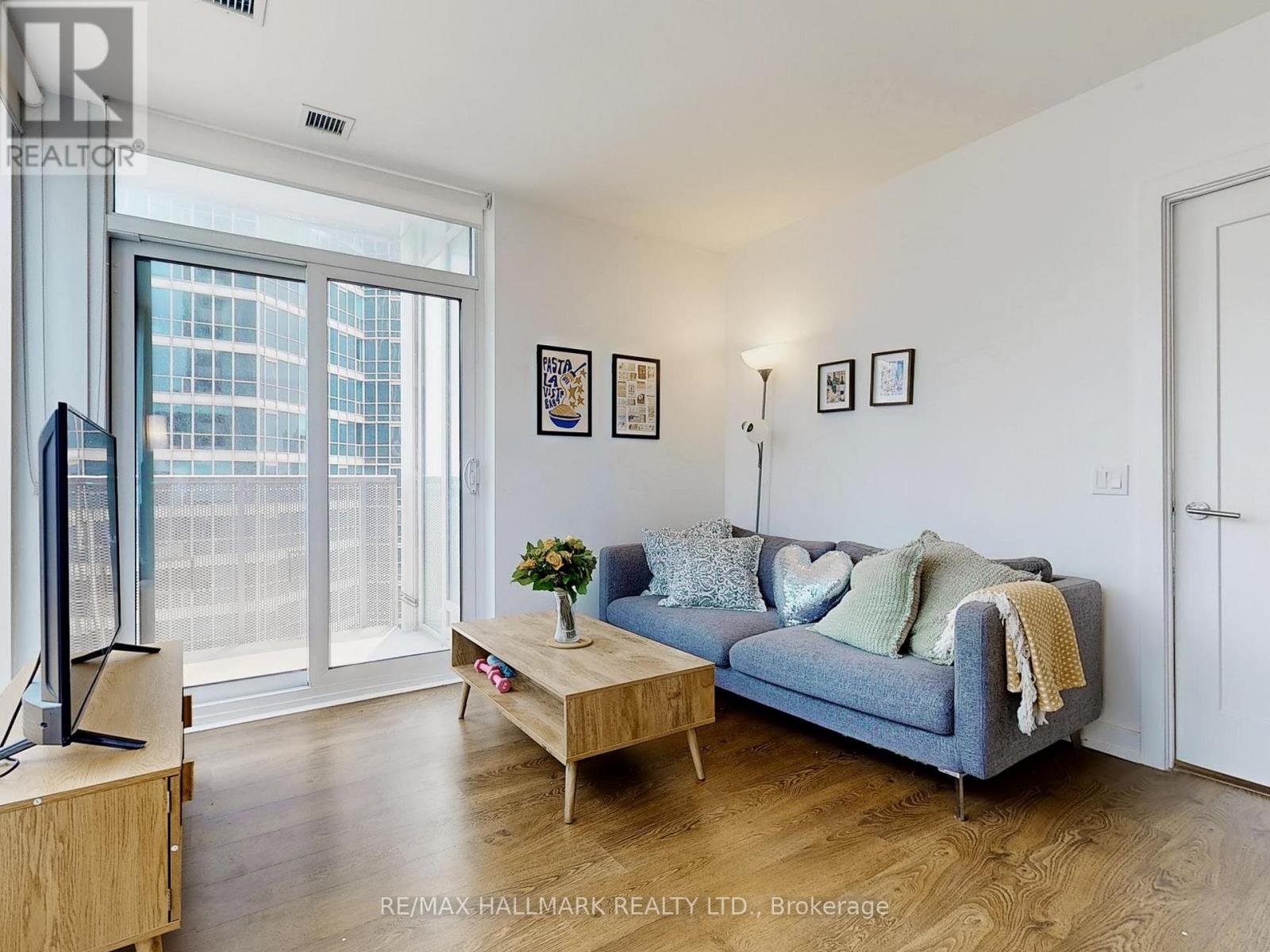 1905 - 10 York Street, Toronto, Ontario  M5J 0E1 - Photo 12 - C12960266