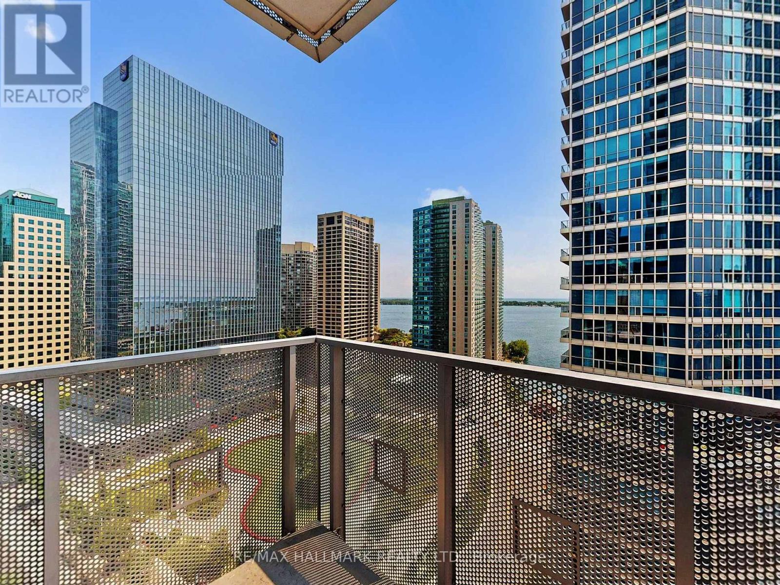 1905 - 10 York Street, Toronto, Ontario  M5J 0E1 - Photo 25 - C12960266