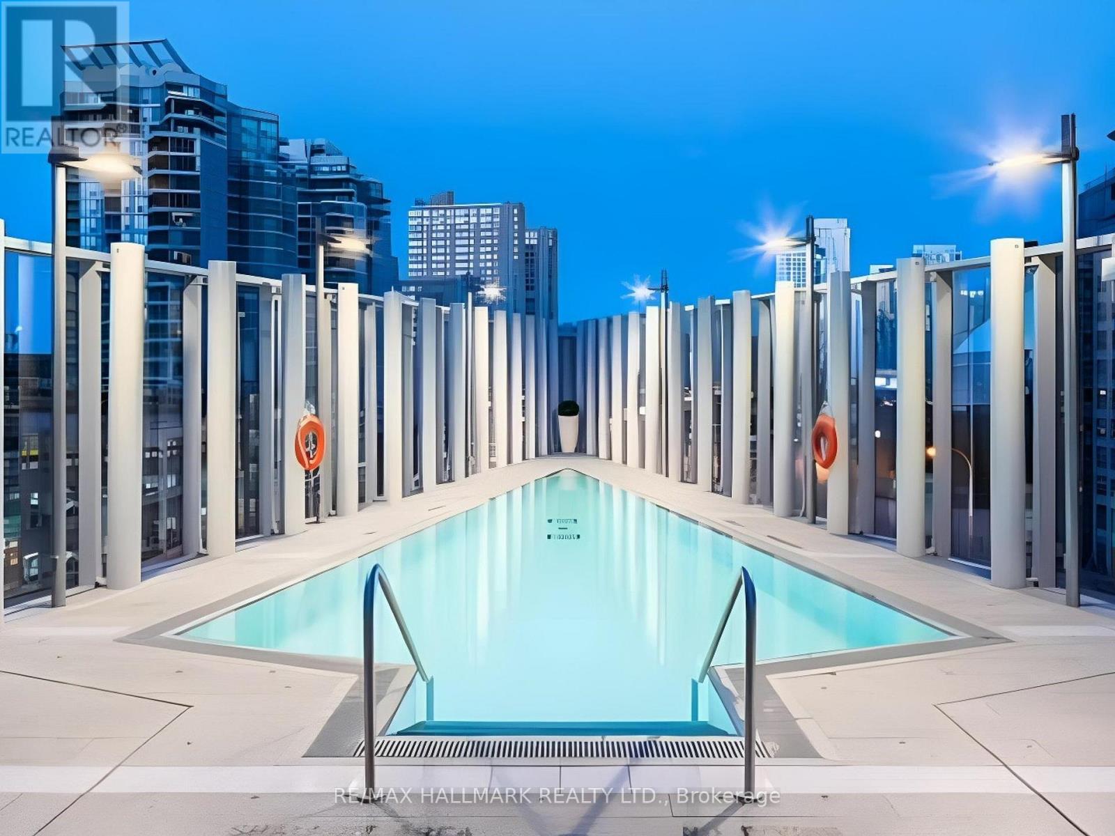 1905 - 10 York Street, Toronto, Ontario  M5J 0E1 - Photo 37 - C12960266