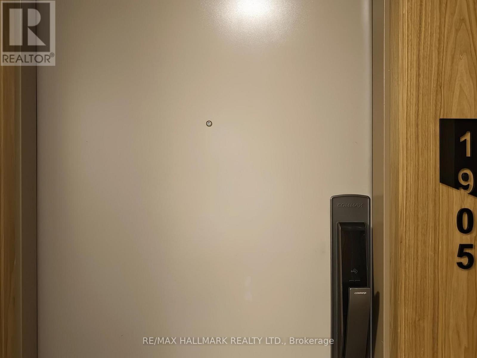 1905 - 10 York Street, Toronto, Ontario  M5J 0E1 - Photo 8 - C12960266