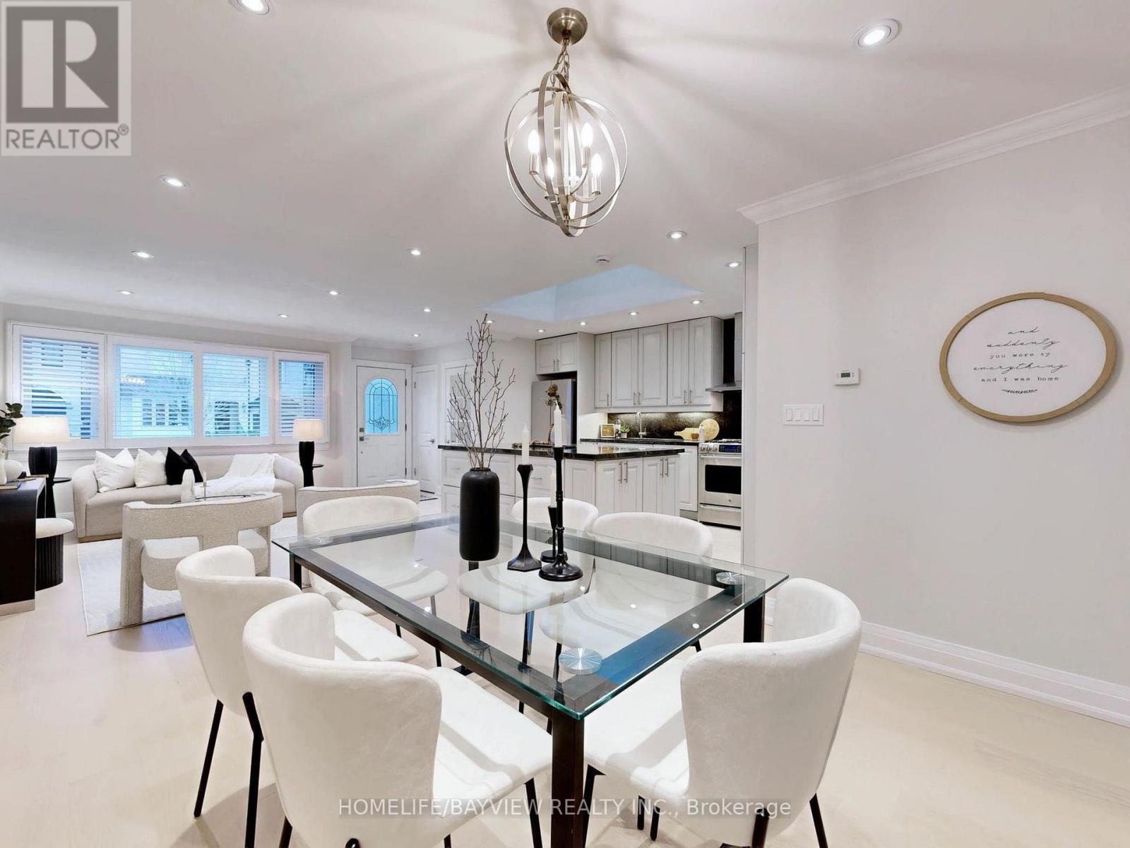 1607 Woodbine Heights Boulevard, Toronto, Ontario  M4B 3A3 - Photo 11 - E12960086