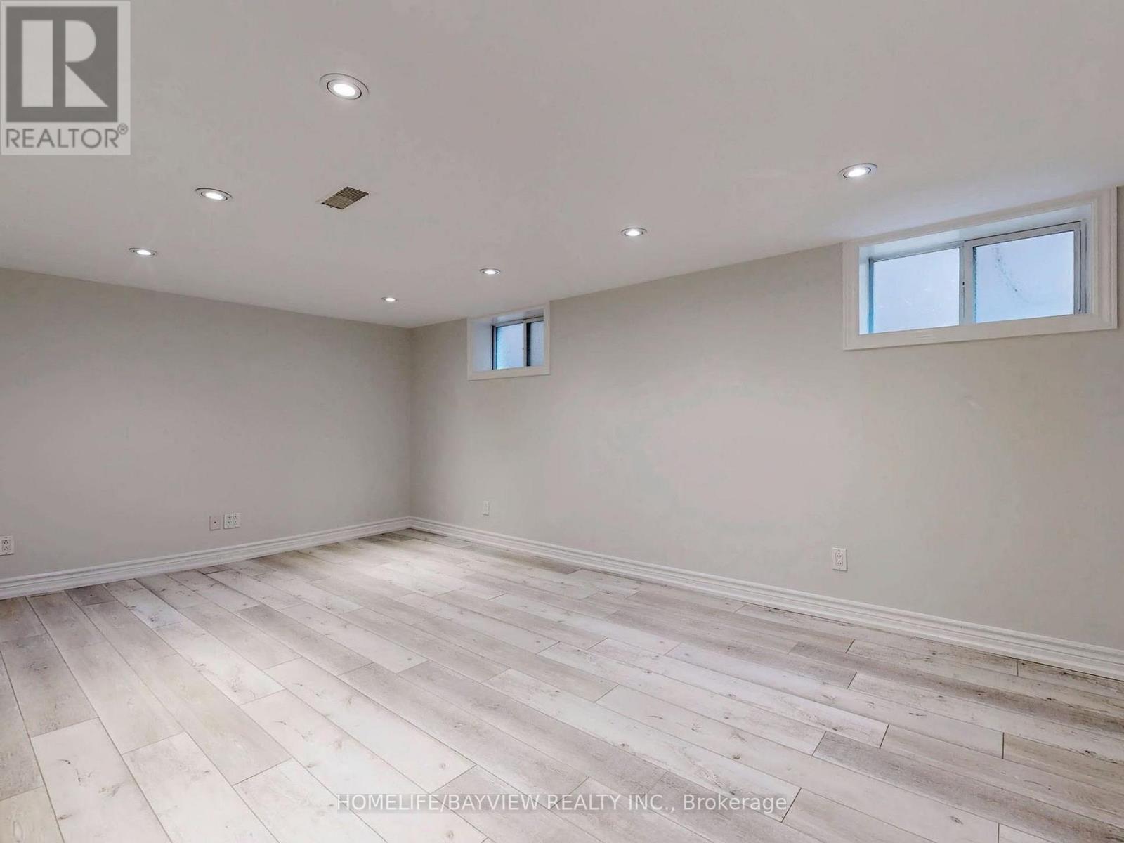 1607 Woodbine Heights Boulevard, Toronto, Ontario  M4B 3A3 - Photo 26 - E12960086