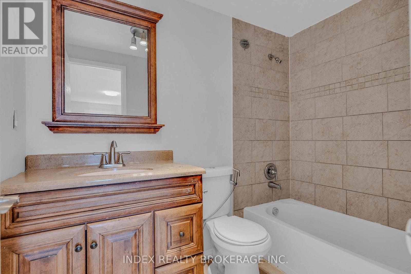 23 Drew Court, Whitby, Ontario  L1N 8X6 - Photo 22 - E12960090