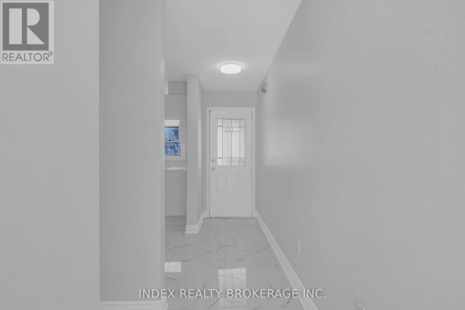 23 Drew Court, Whitby, Ontario  L1N 8X6 - Photo 4 - E12960090