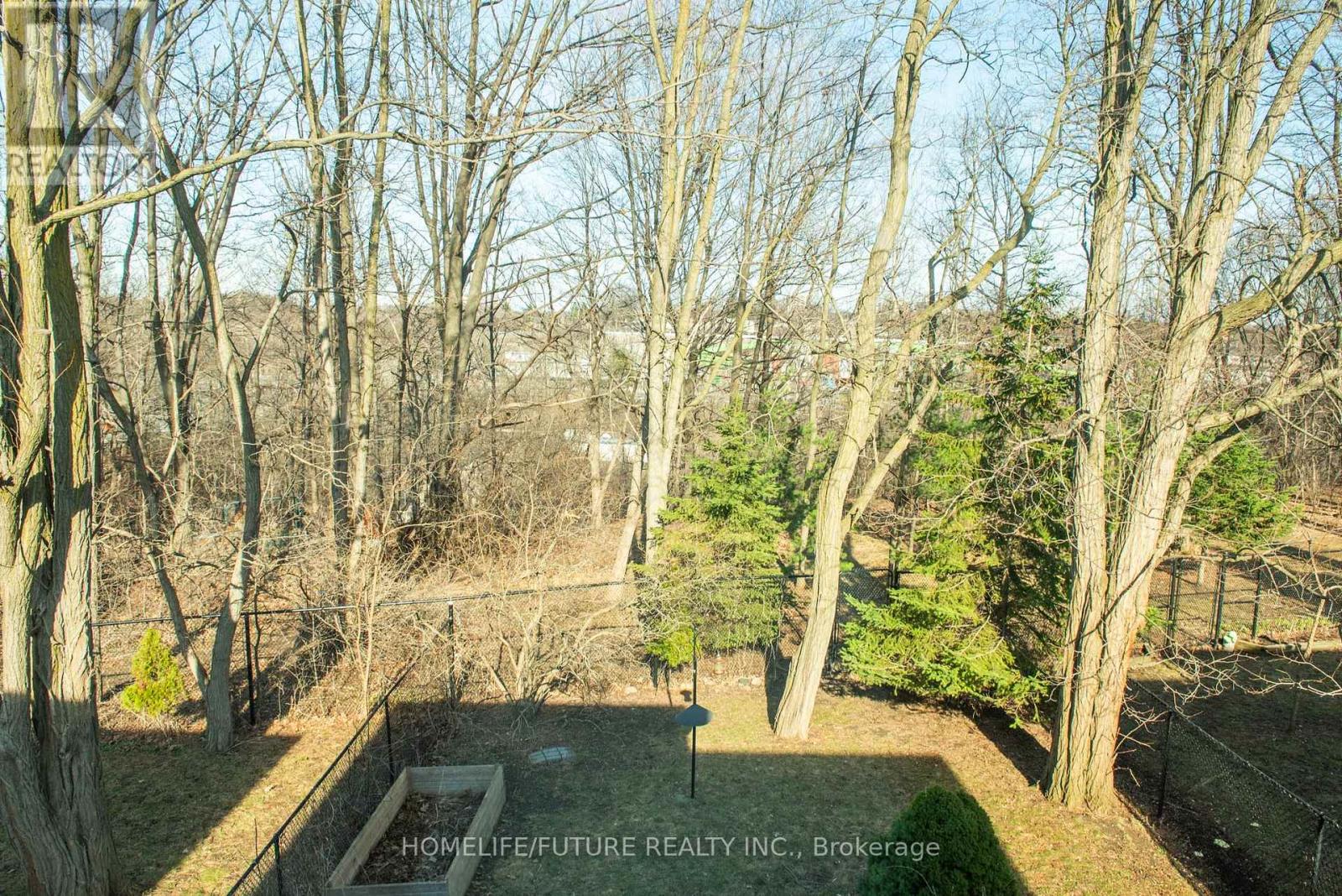 105 Moreau Trail, Toronto, Ontario  M1L 4T9 - Photo 25 - E12960176