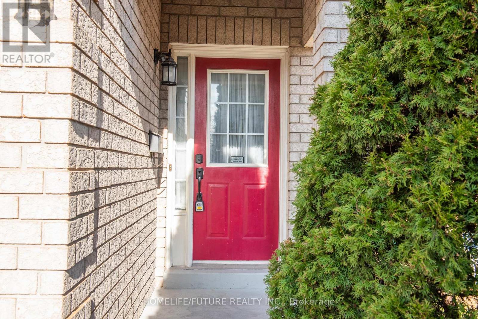 105 Moreau Trail, Toronto, Ontario  M1L 4T9 - Photo 3 - E12960176