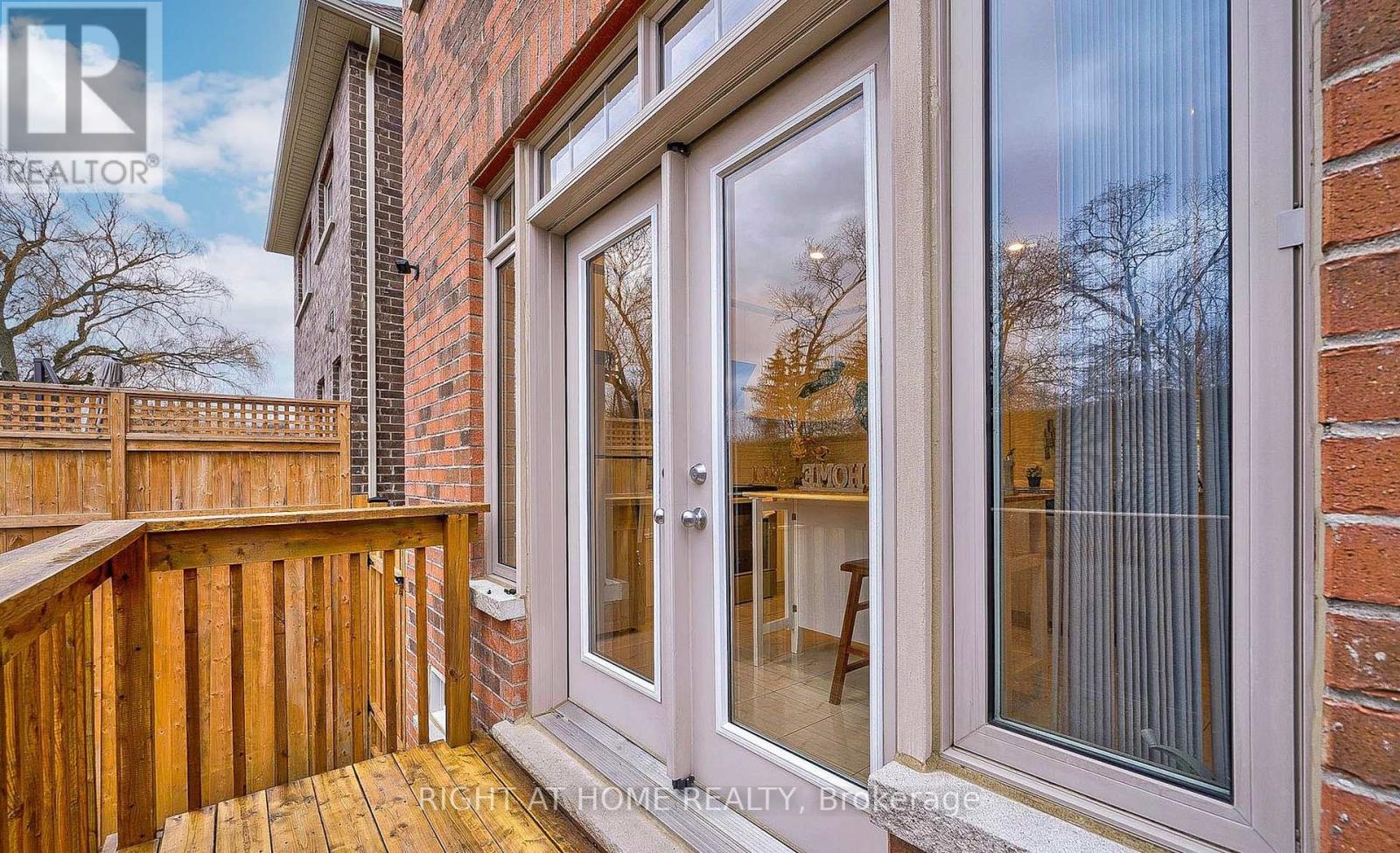 Upper - 15 Culloden Court, Toronto, Ontario  M1C 0E9 - Photo 2 - E12960276