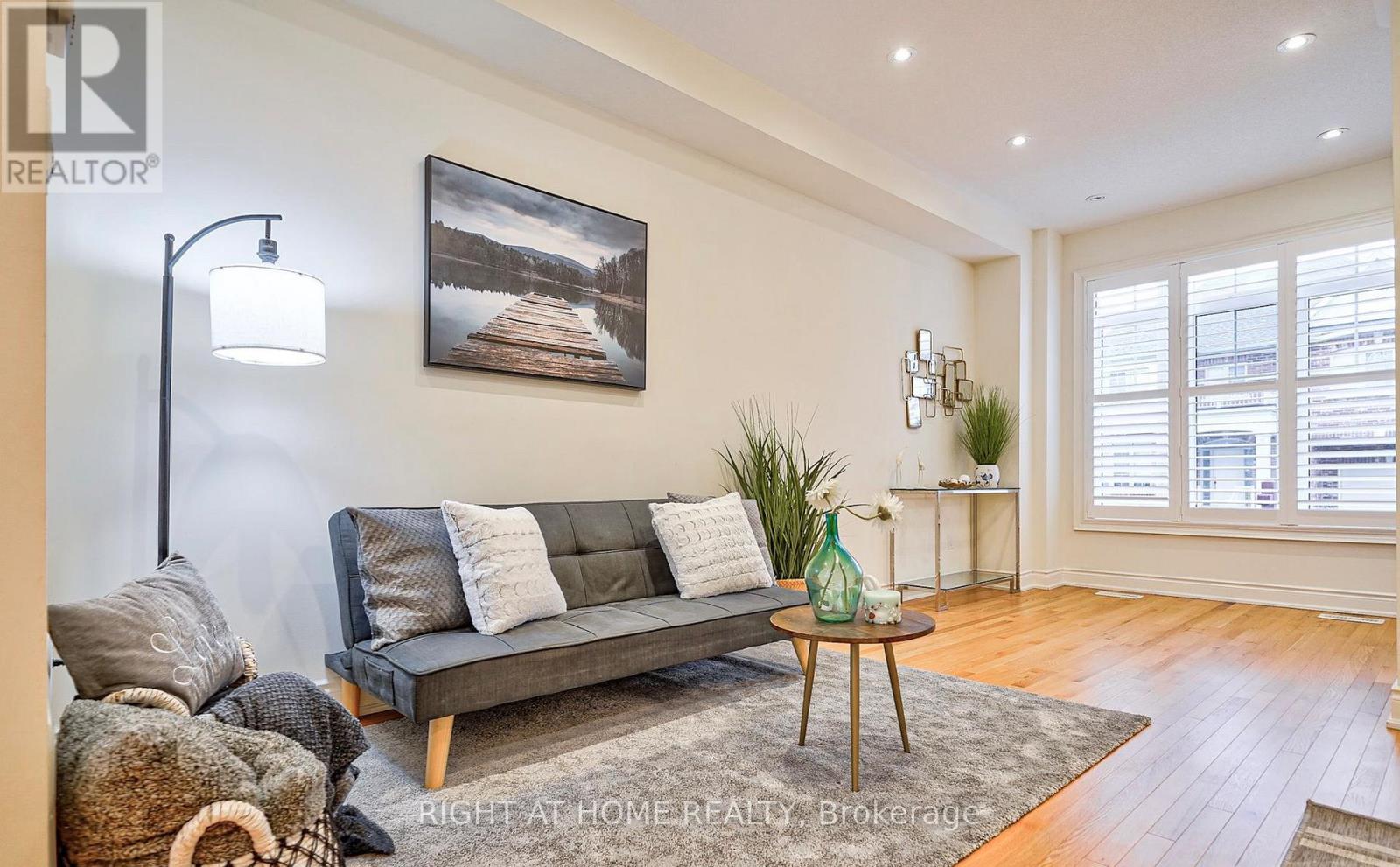 Upper - 15 Culloden Court, Toronto, Ontario  M1C 0E9 - Photo 5 - E12960276