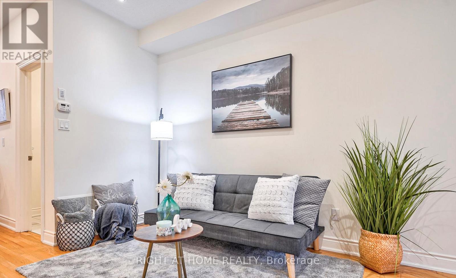 Upper - 15 Culloden Court, Toronto, Ontario  M1C 0E9 - Photo 7 - E12960276