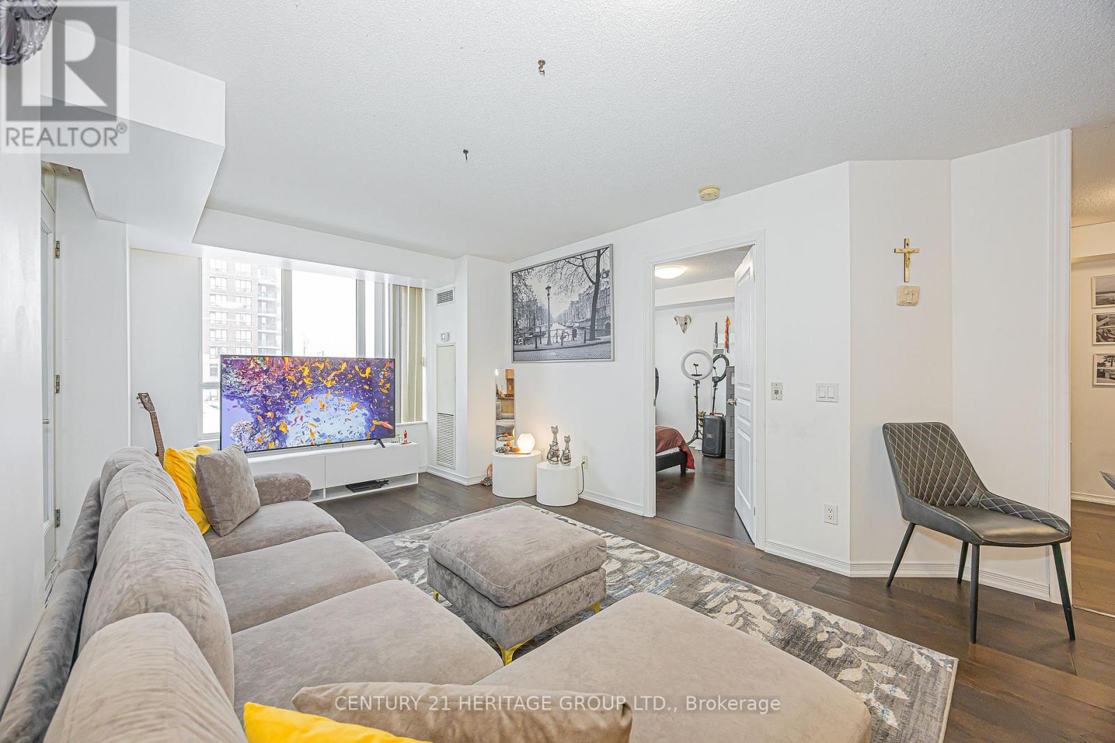 211 - 310 Red Maple Road, Richmond Hill, Ontario  L4C 0T7 - Photo 11 - N12960056