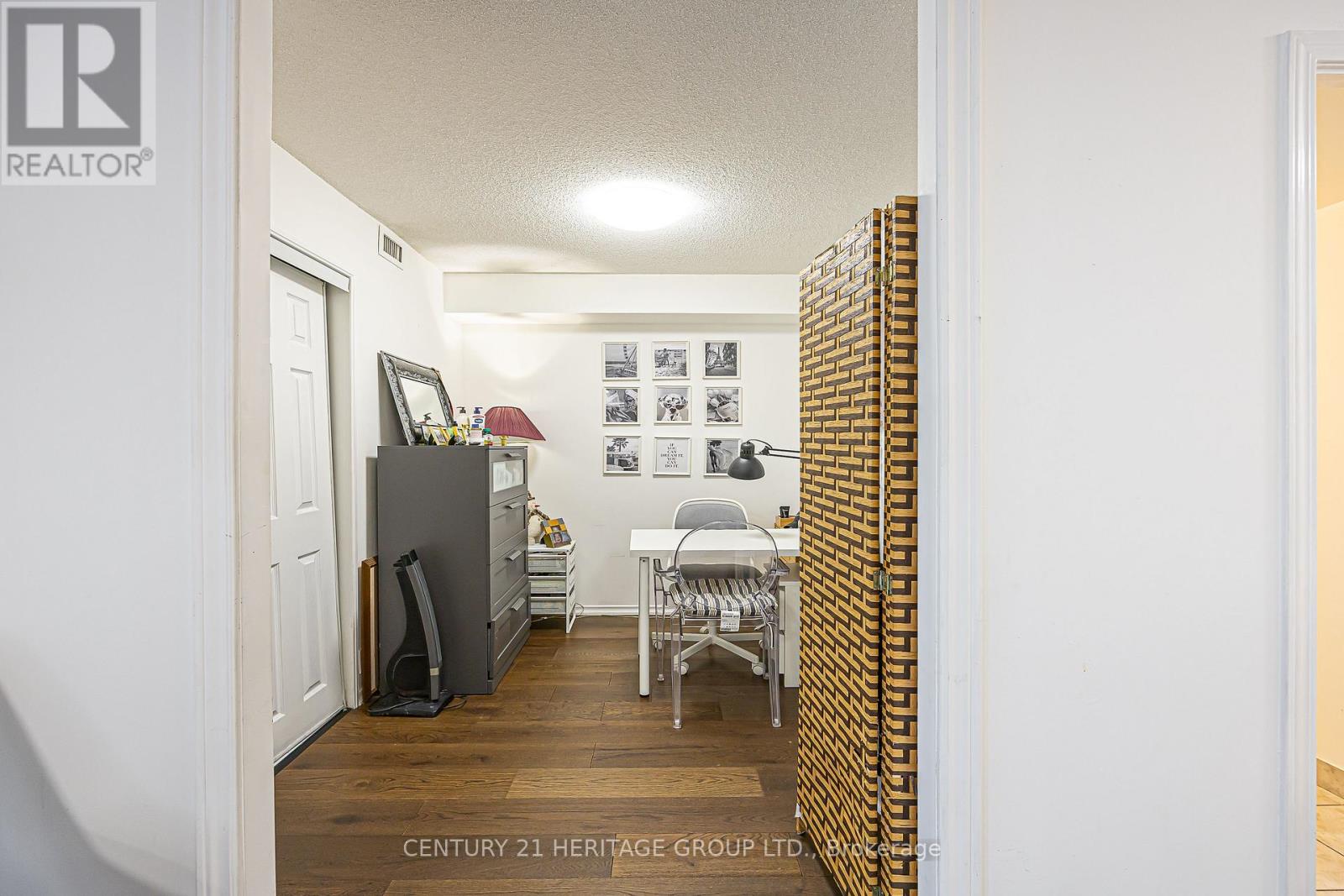 211 - 310 Red Maple Road, Richmond Hill, Ontario  L4C 0T7 - Photo 13 - N12960056