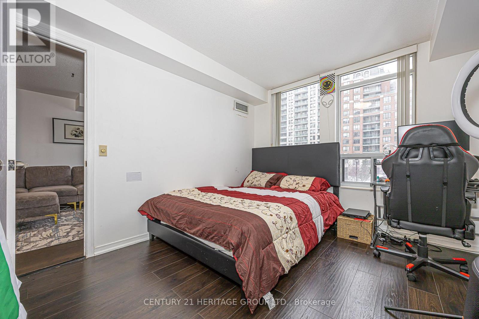 211 - 310 Red Maple Road, Richmond Hill, Ontario  L4C 0T7 - Photo 14 - N12960056