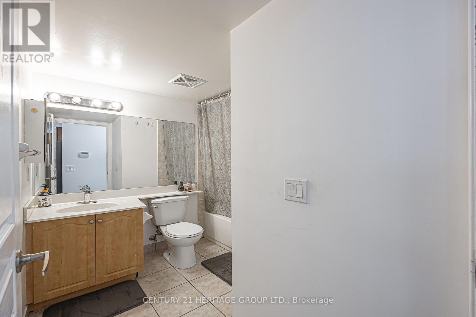 211 - 310 Red Maple Road, Richmond Hill, Ontario  L4C 0T7 - Photo 16 - N12960056