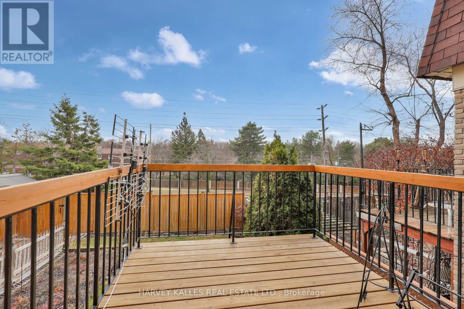 47 Aberfeldy Crescent, Markham, Ontario  L3T 4C1 - Photo 12 - N12960082