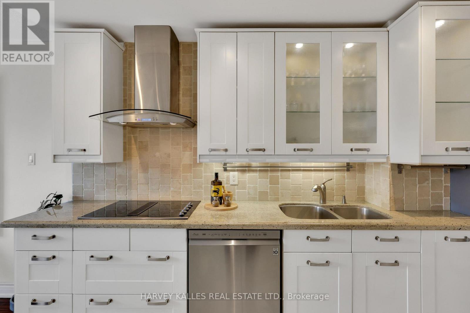 47 Aberfeldy Crescent, Markham, Ontario  L3T 4C1 - Photo 15 - N12960082