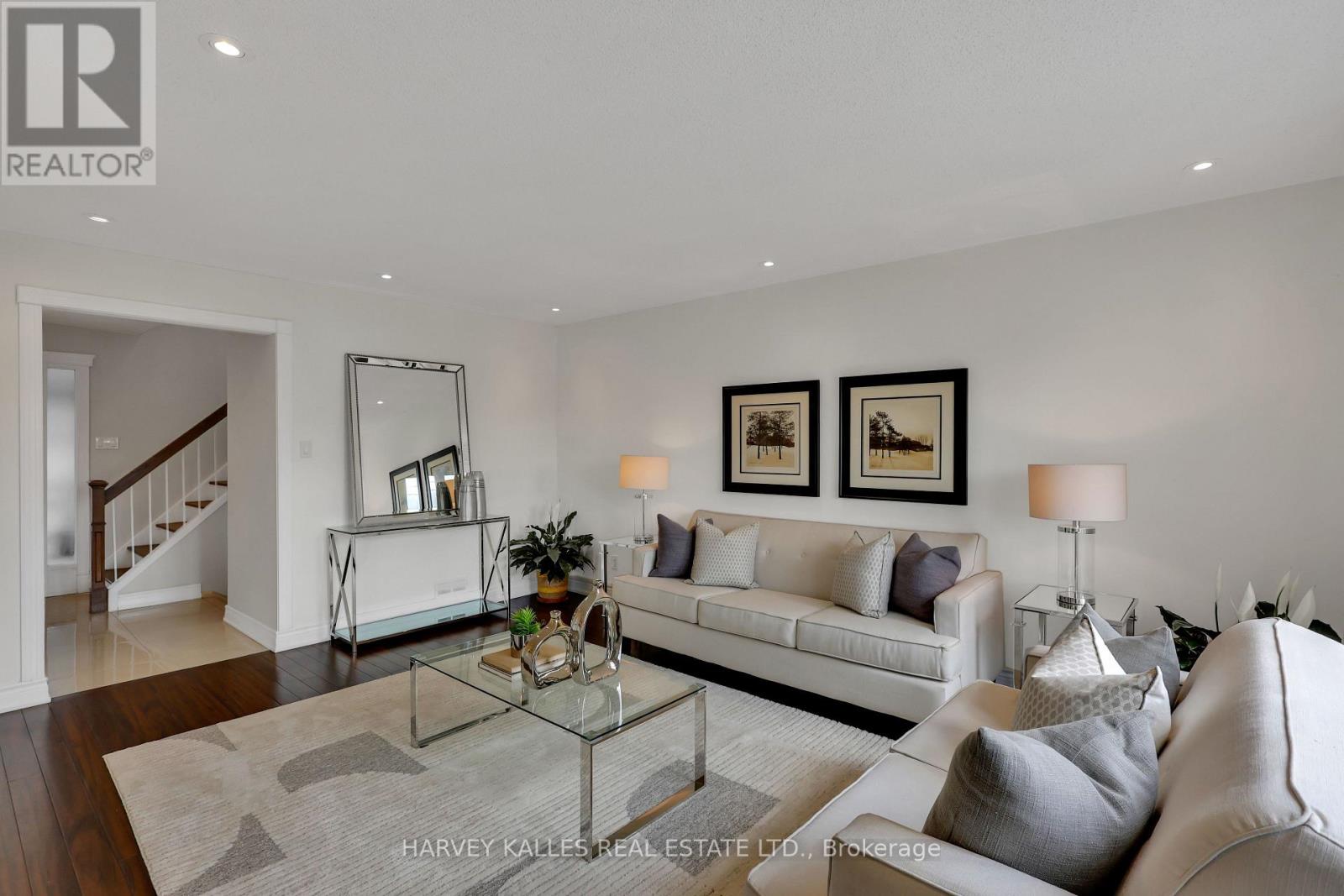 47 Aberfeldy Crescent, Markham, Ontario  L3T 4C1 - Photo 9 - N12960082