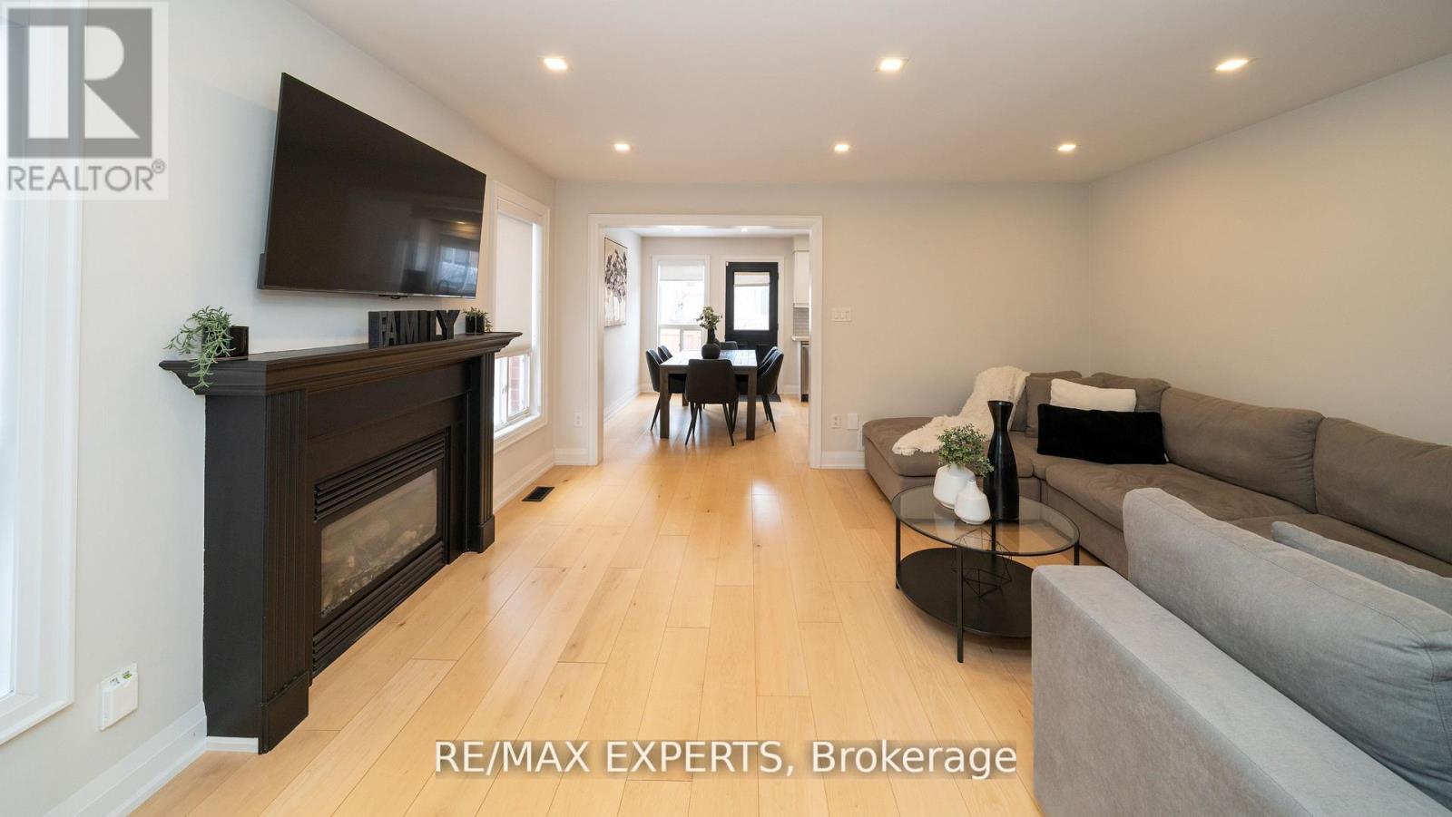 111 Argento Crescent, Vaughan, Ontario L4H 0B6 - Photo 4 - N12960132