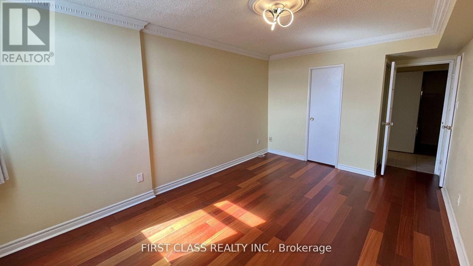 905 - 7811 Yonge Street, Markham, Ontario  L3T 4S3 - Photo 12 - N12960166