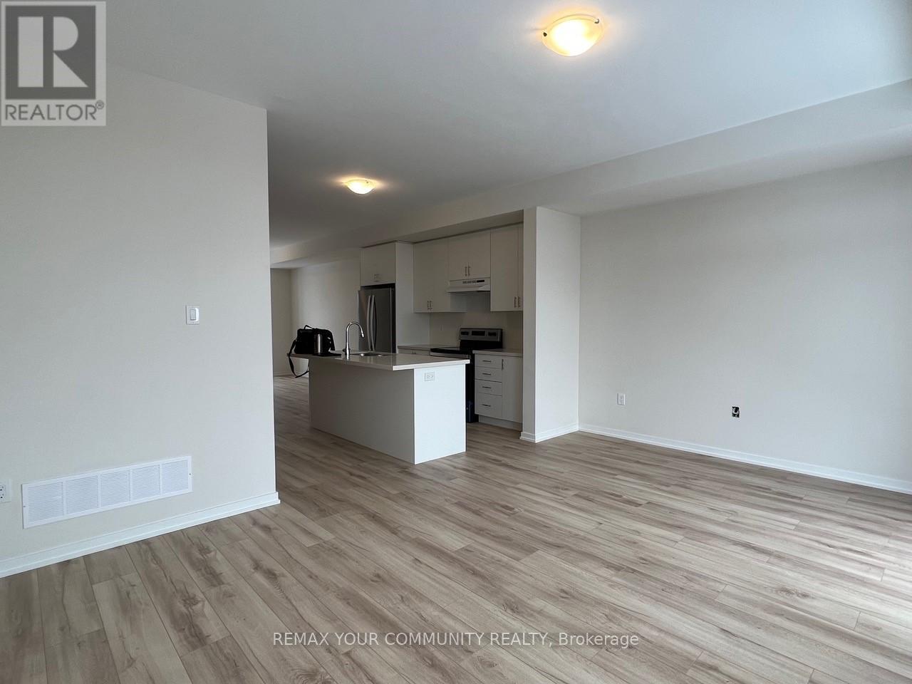 137 Rattenbury Road, Vaughan, Ontario  L6A 5C6 - Photo 15 - N12960238