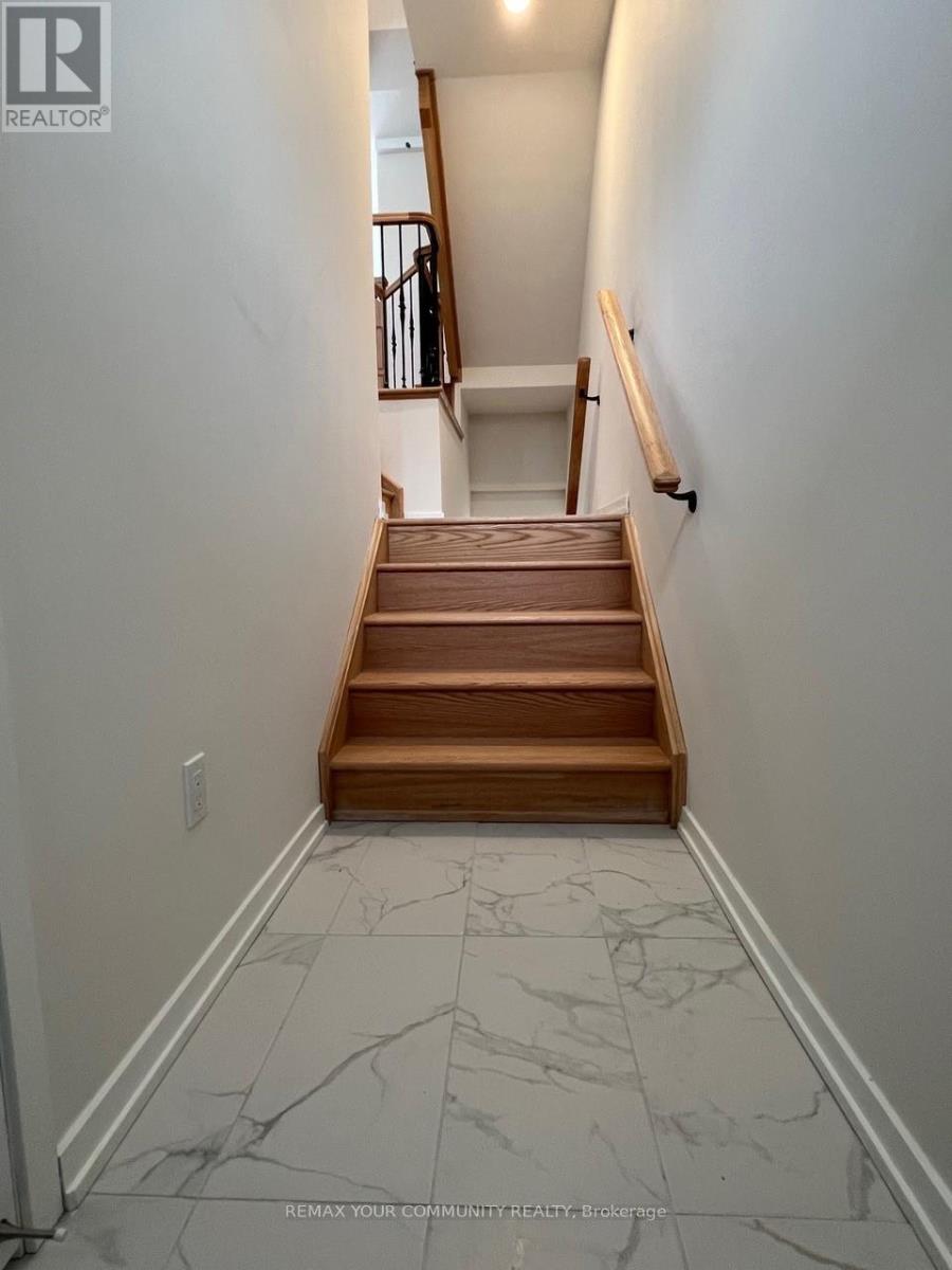 137 Rattenbury Road, Vaughan, Ontario  L6A 5C6 - Photo 2 - N12960238