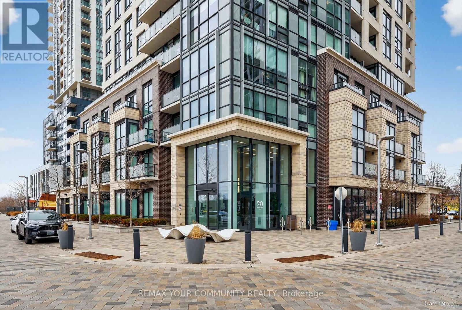 1307 - 20 Thomas Riley Road, Toronto, Ontario  M9B 0C3 - Photo 6 - W12846218