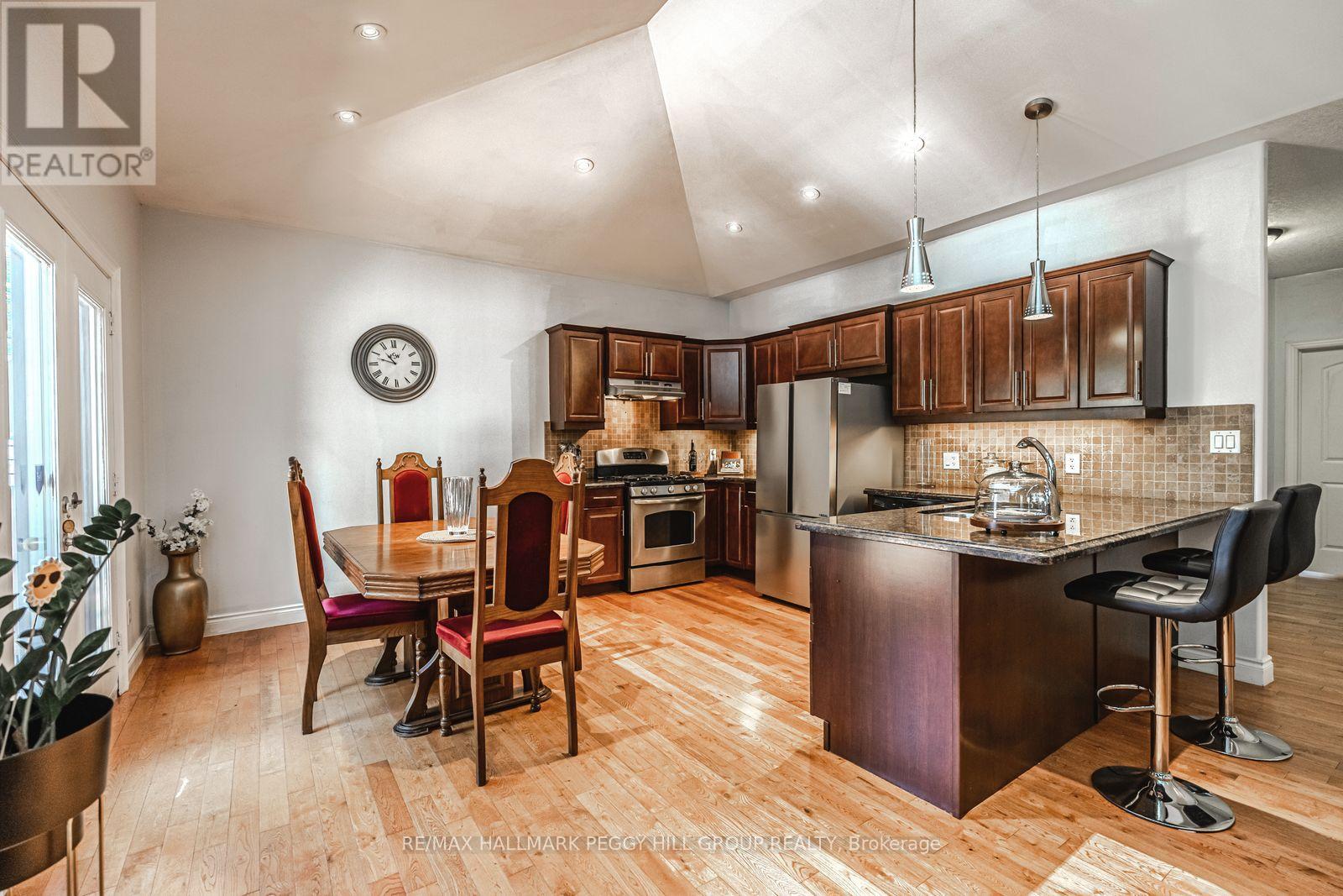 122 Trout Lane, Tiny, Ontario  L9M 0J1 - Photo 5 - S12960046