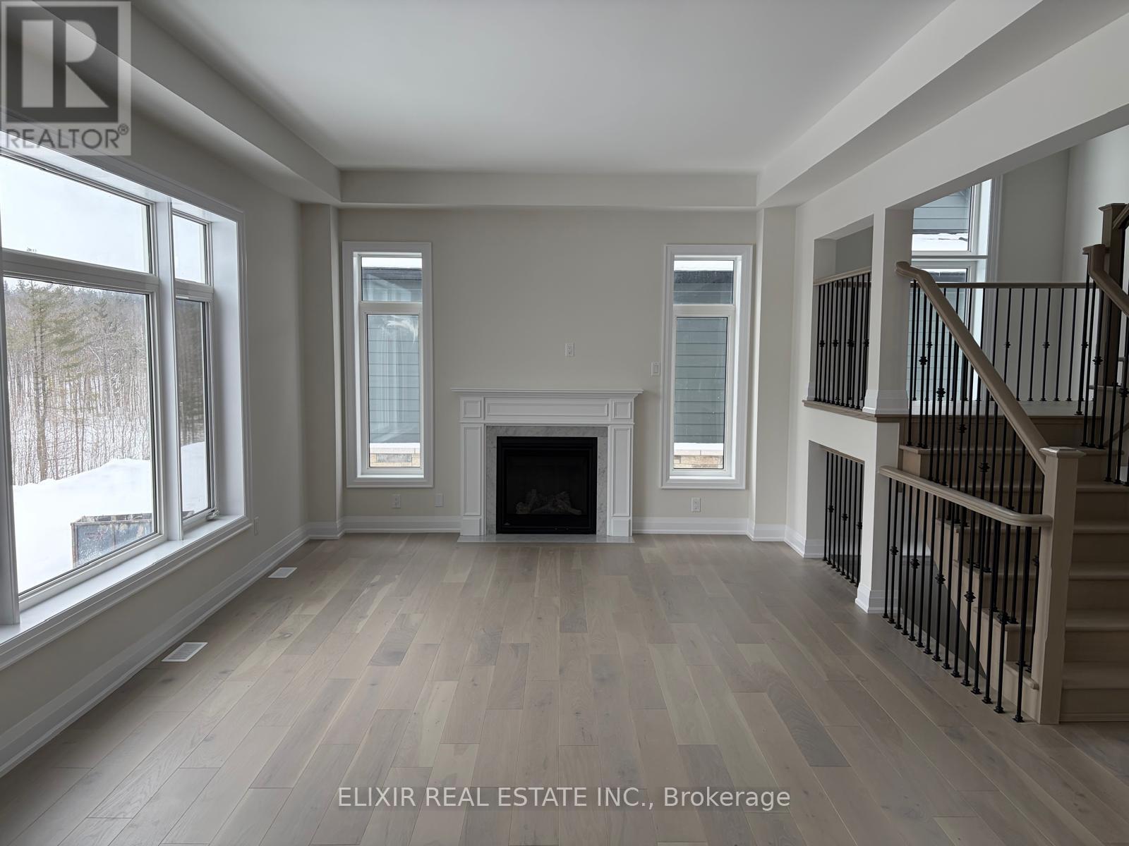 92 Pearsall Place, Oro-Medonte, Ontario  L0L 2L0 - Photo 2 - S12960064