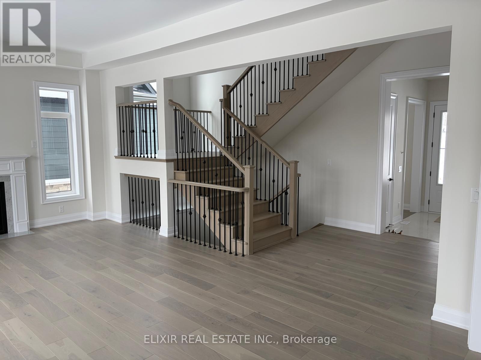 92 Pearsall Place, Oro-Medonte, Ontario  L0L 2L0 - Photo 5 - S12960064