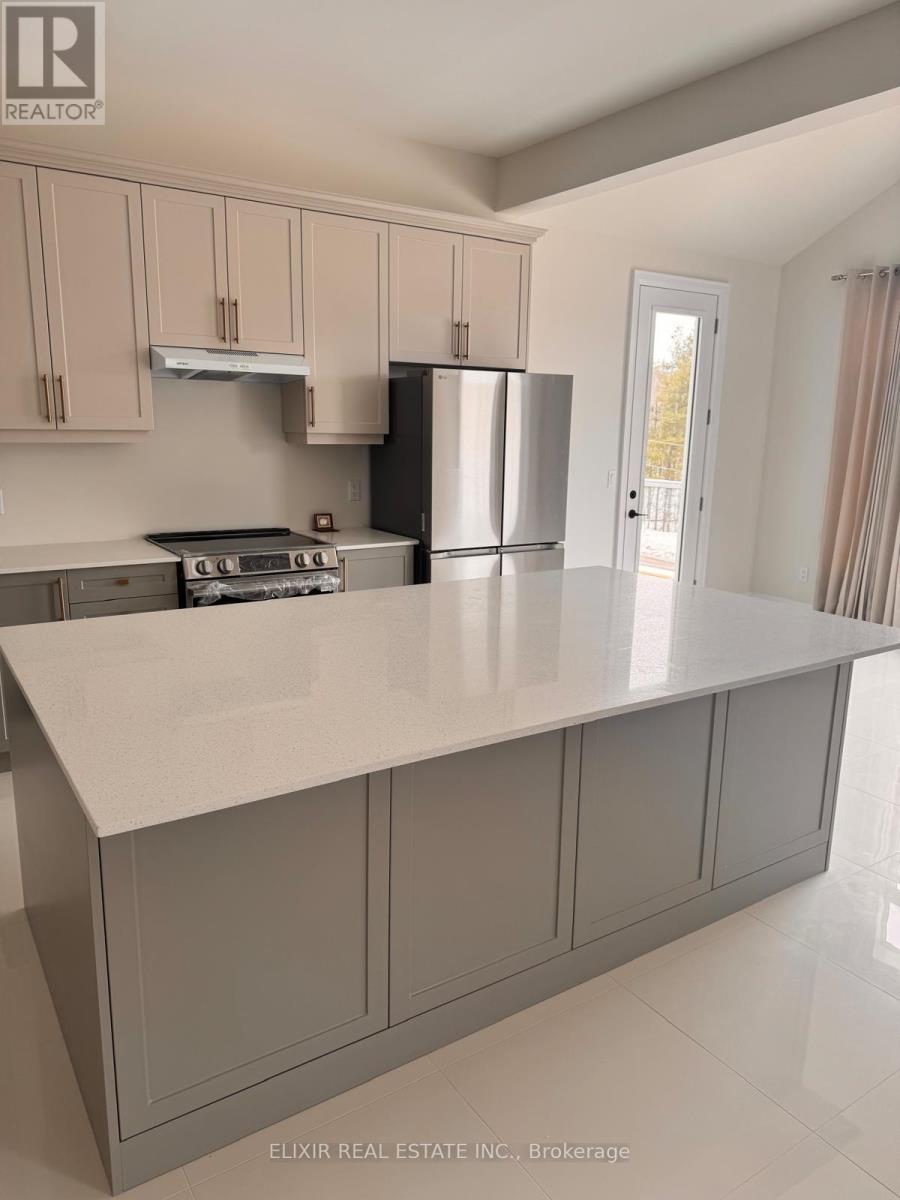 92 Pearsall Place, Oro-Medonte, Ontario  L0L 2L0 - Photo 7 - S12960064