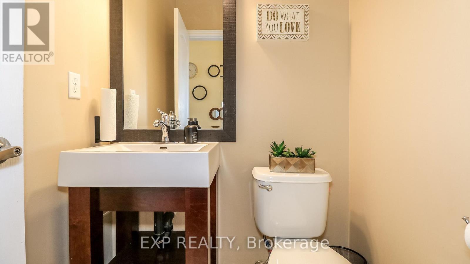 29 The Queensway, Barrie (Innis-Shore), Ontario  L4M 7H5 - Photo 19 - S12960208