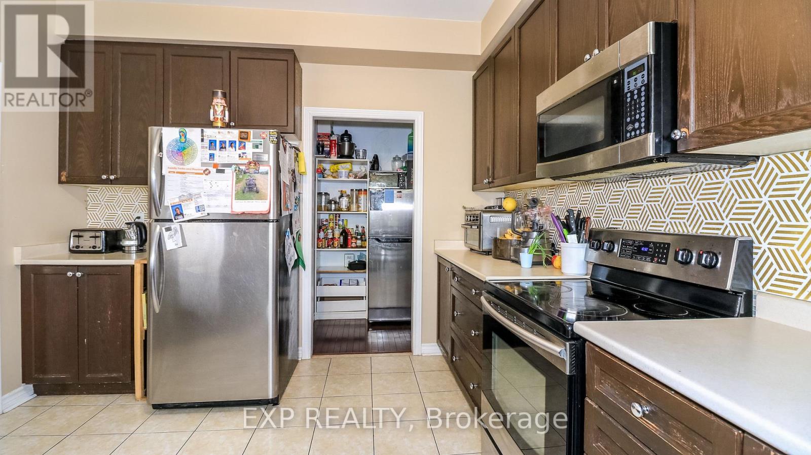 29 The Queensway, Barrie (Innis-Shore), Ontario  L4M 7H5 - Photo 21 - S12960208