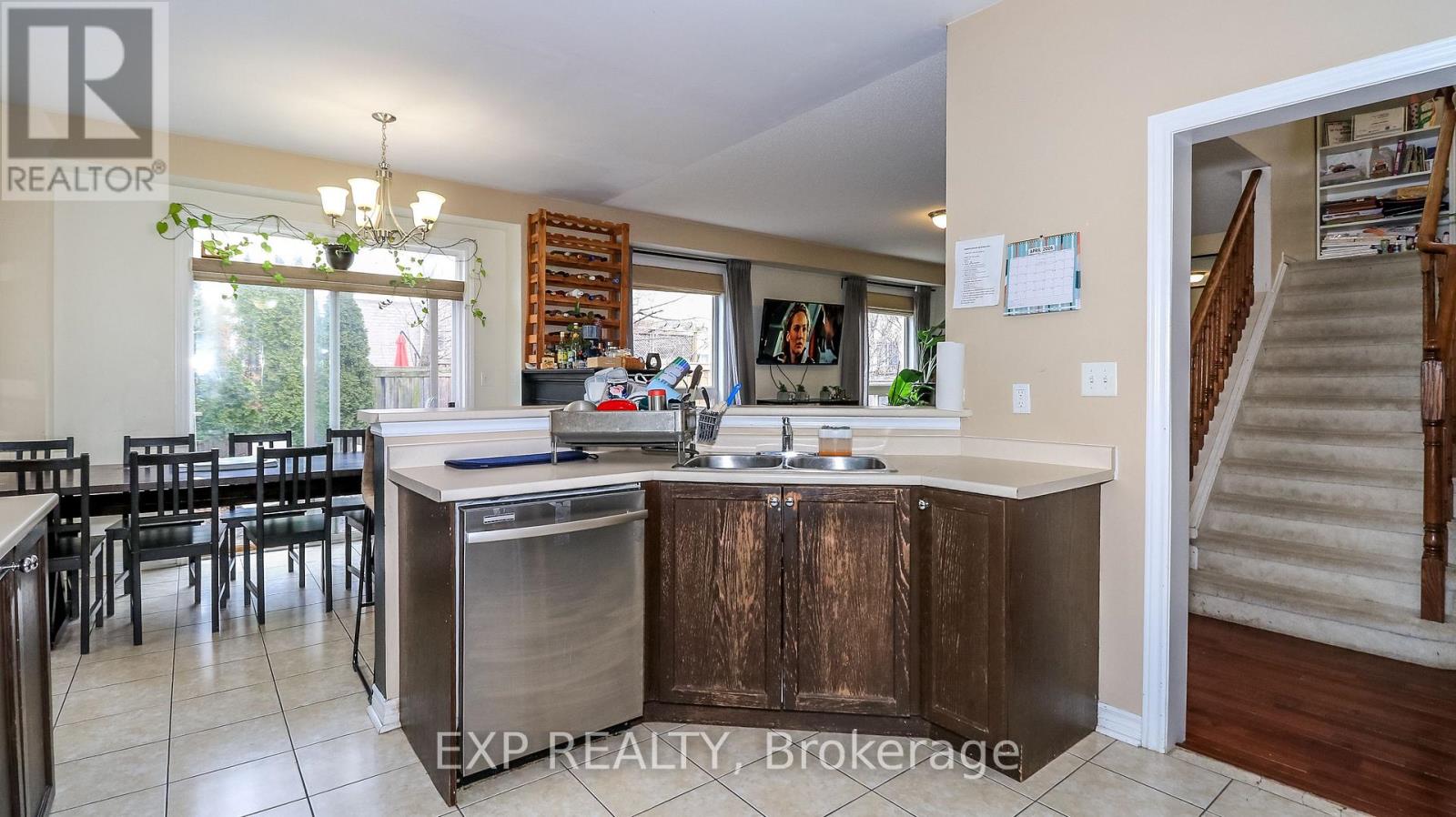 29 The Queensway, Barrie (Innis-Shore), Ontario  L4M 7H5 - Photo 22 - S12960208