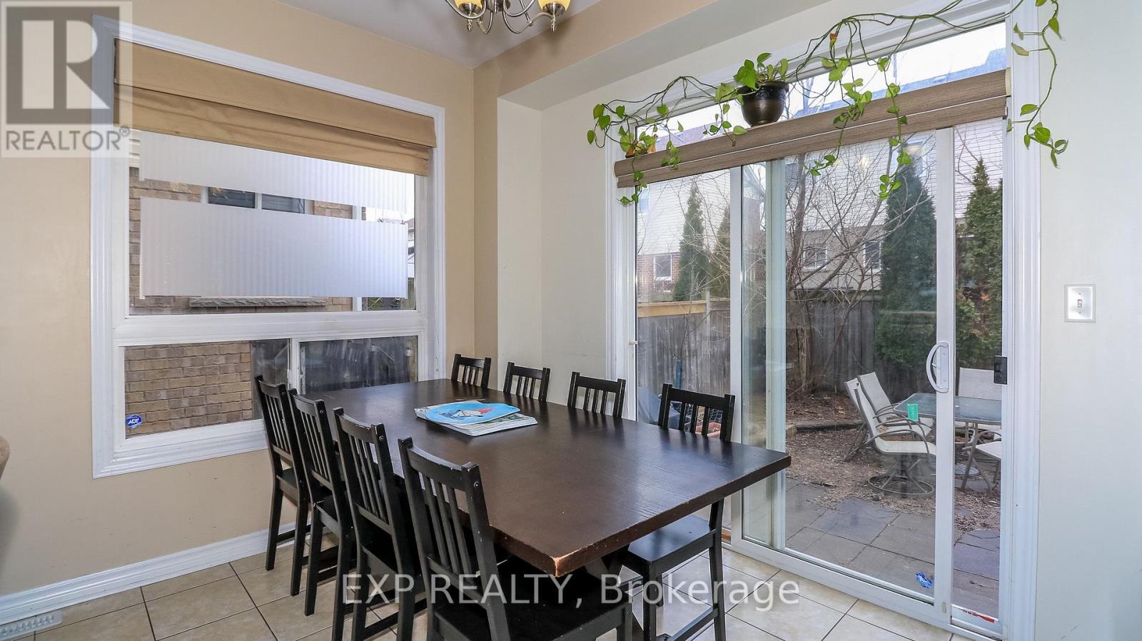 29 The Queensway, Barrie (Innis-Shore), Ontario  L4M 7H5 - Photo 26 - S12960208