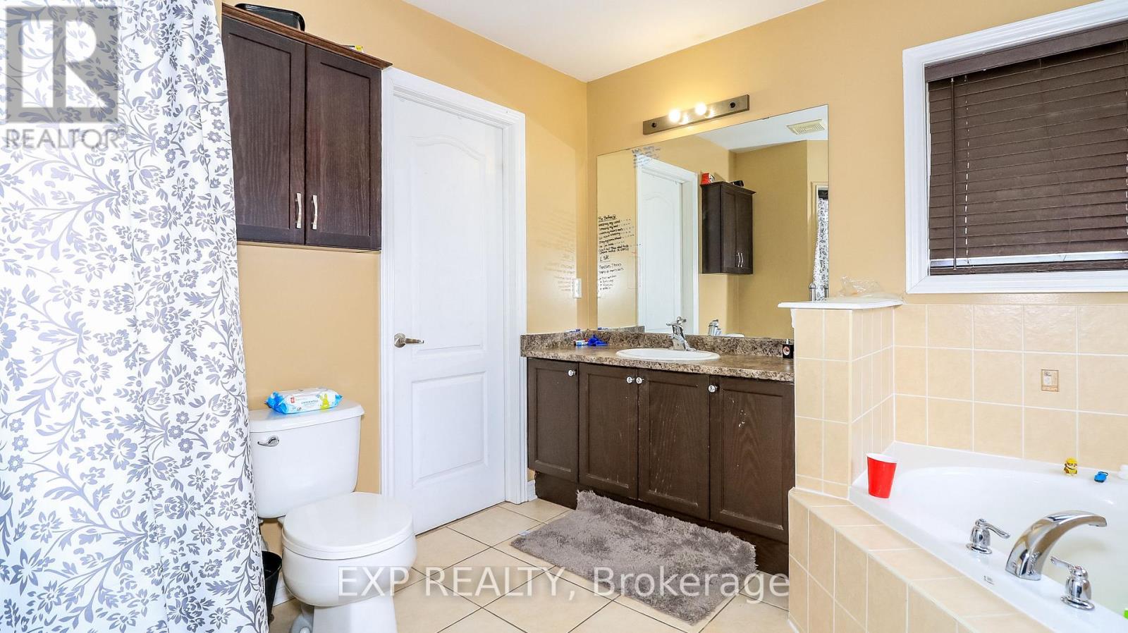 29 The Queensway, Barrie (Innis-Shore), Ontario  L4M 7H5 - Photo 49 - S12960208