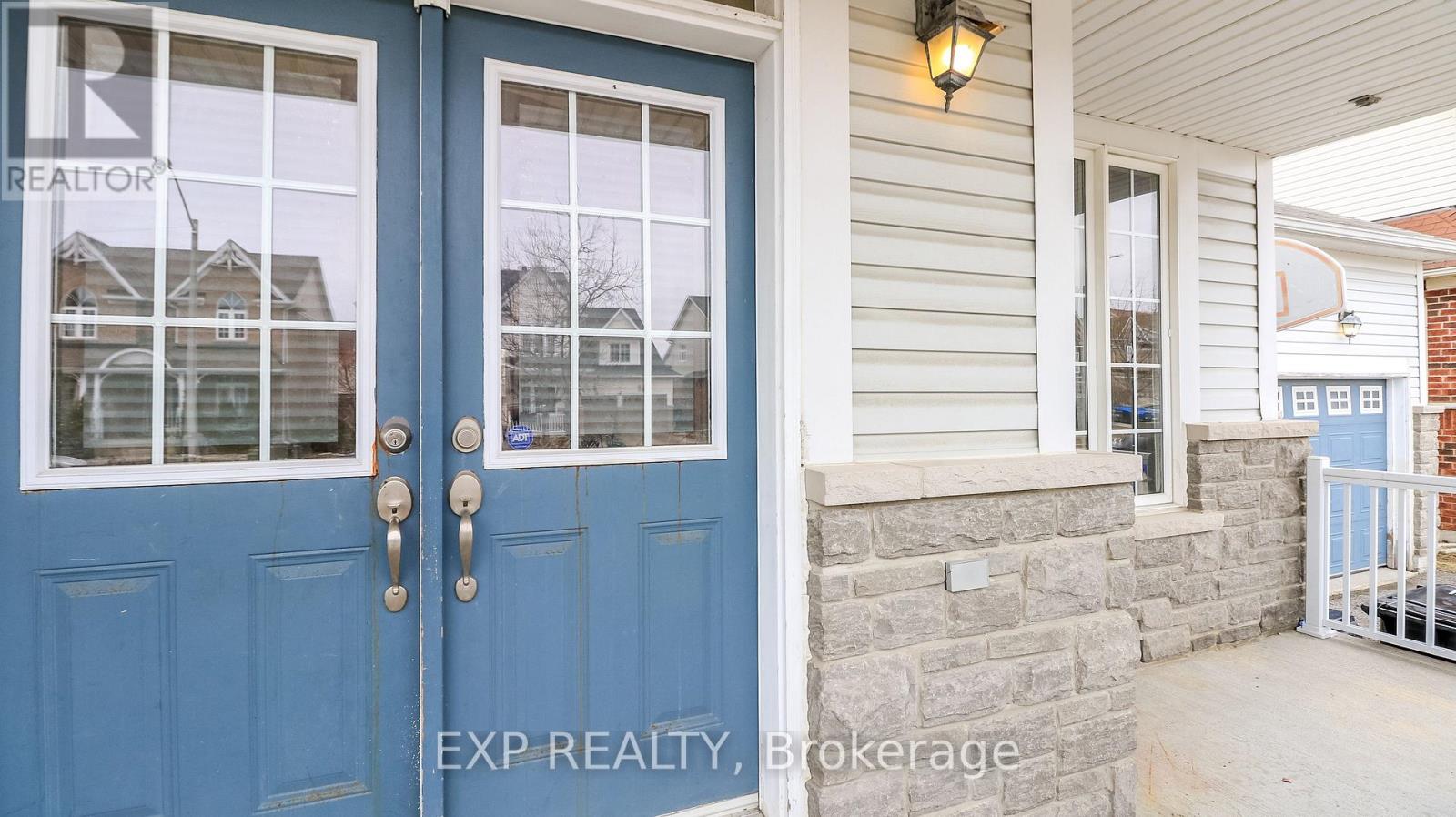 29 The Queensway, Barrie (Innis-Shore), Ontario  L4M 7H5 - Photo 6 - S12960208