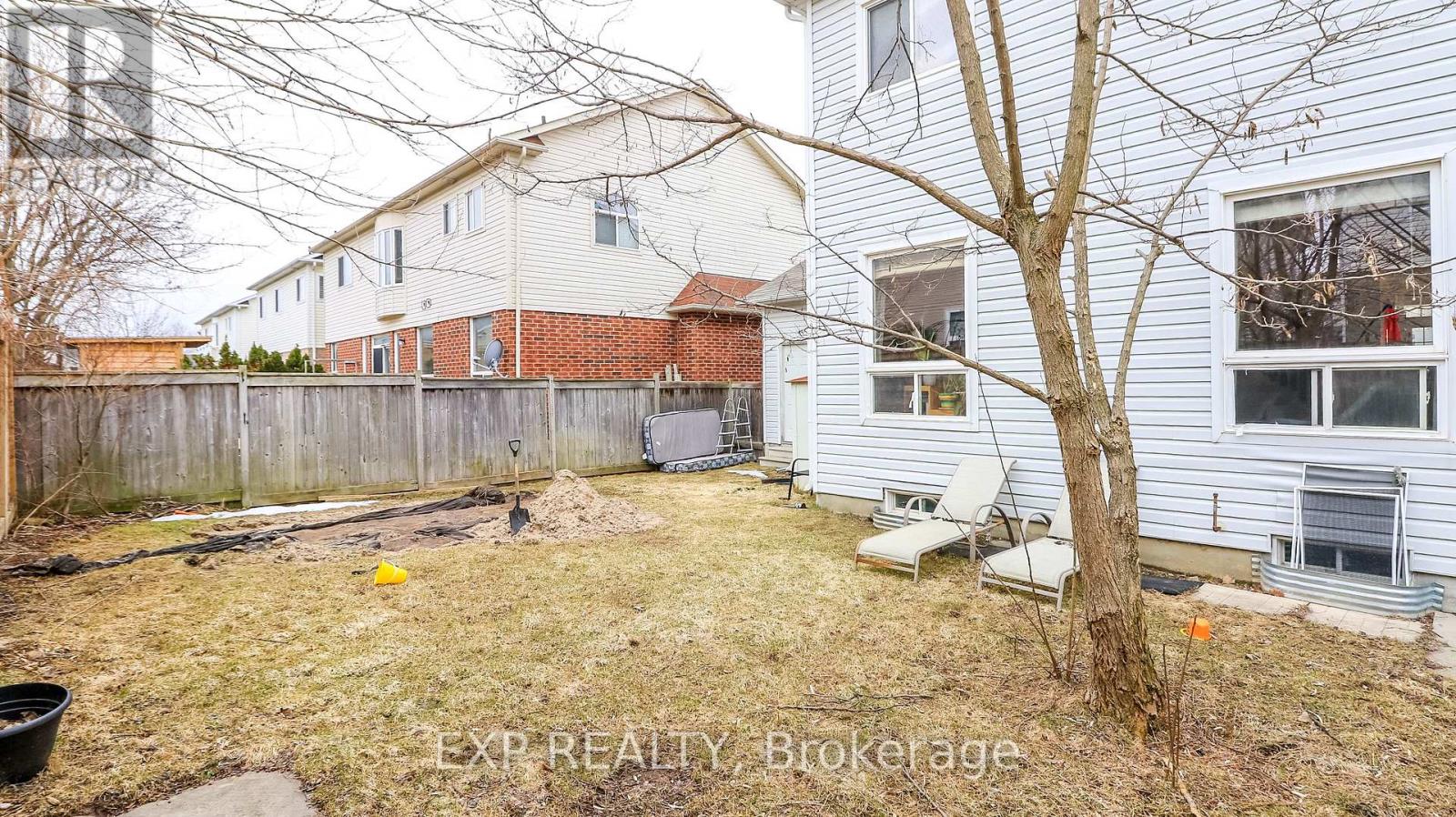 29 The Queensway, Barrie (Innis-Shore), Ontario  L4M 7H5 - Photo 9 - S12960208