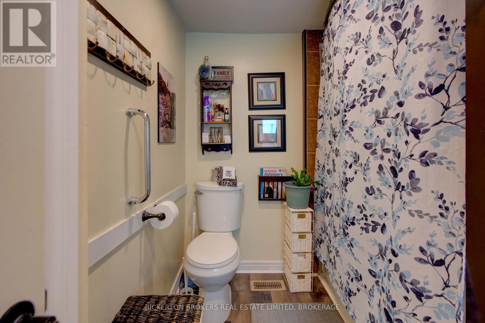 85 Elm Street, Gananoque, Ontario  K7G 2S8 - Photo 32 - X12782472