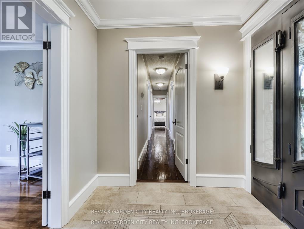 28 Marsdale Drive, St. Catharines, Ontario  L2T 3S3 - Photo 15 - X12834170